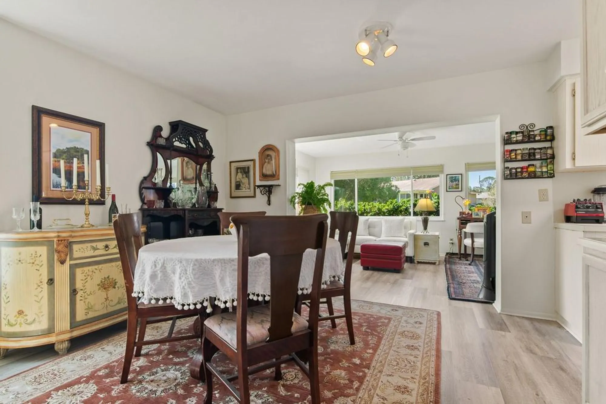 Property Slideshow image 19 of 45 | 1212 timberbrooke dr, Palm Harbor, FL, 34684