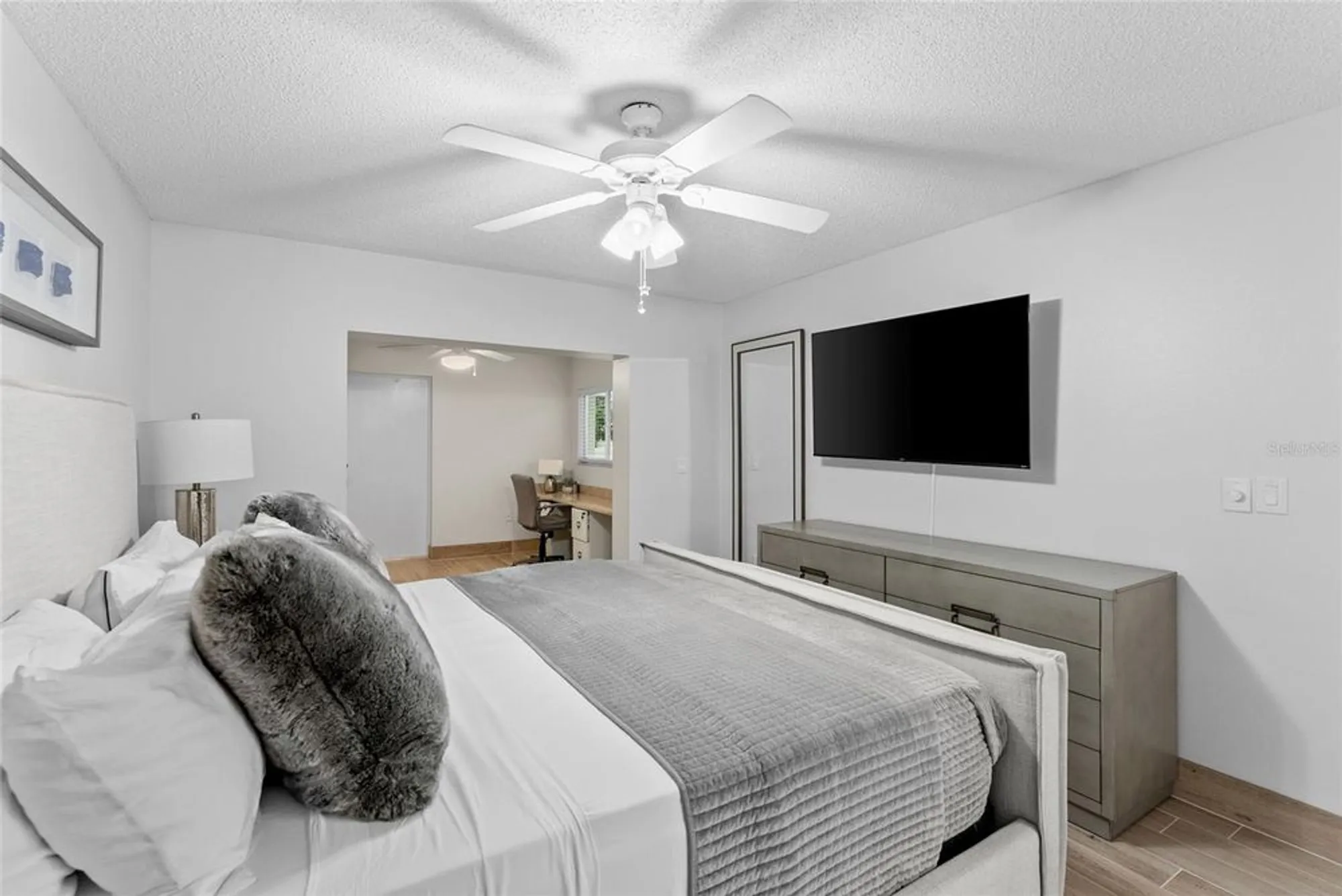 Property Slideshow image 29 of 48 | 310 wexford ter # 164, Venice, FL, 34293