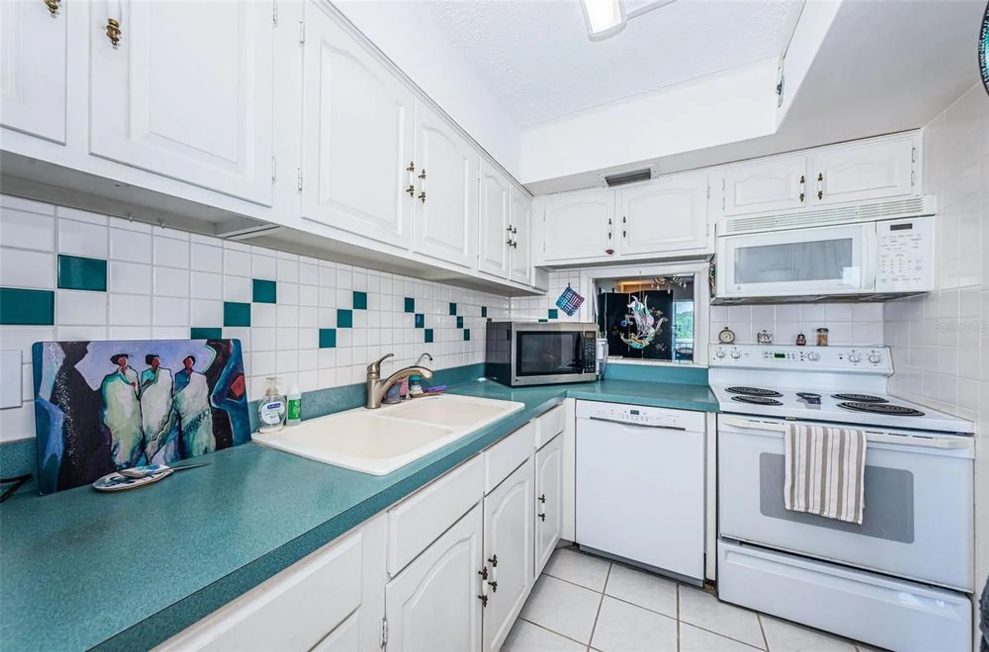 Property Slideshow image 4 of 89 | 1 boca ciega point blvd apt 314, Saint Petersburg, FL, 33708