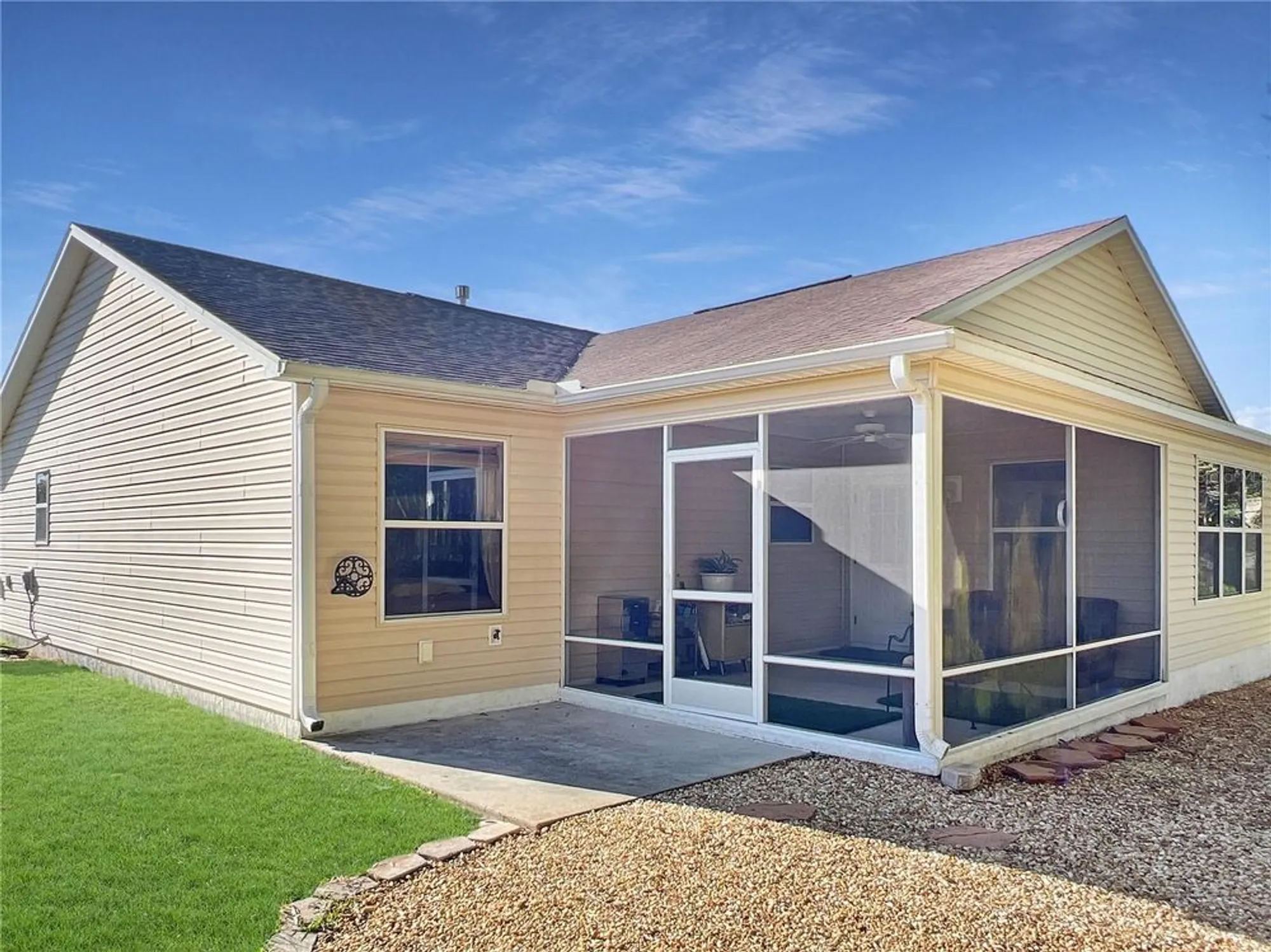 Property Slideshow image 39 of 50 | 2074 harston trl, The Villages, FL, 32162