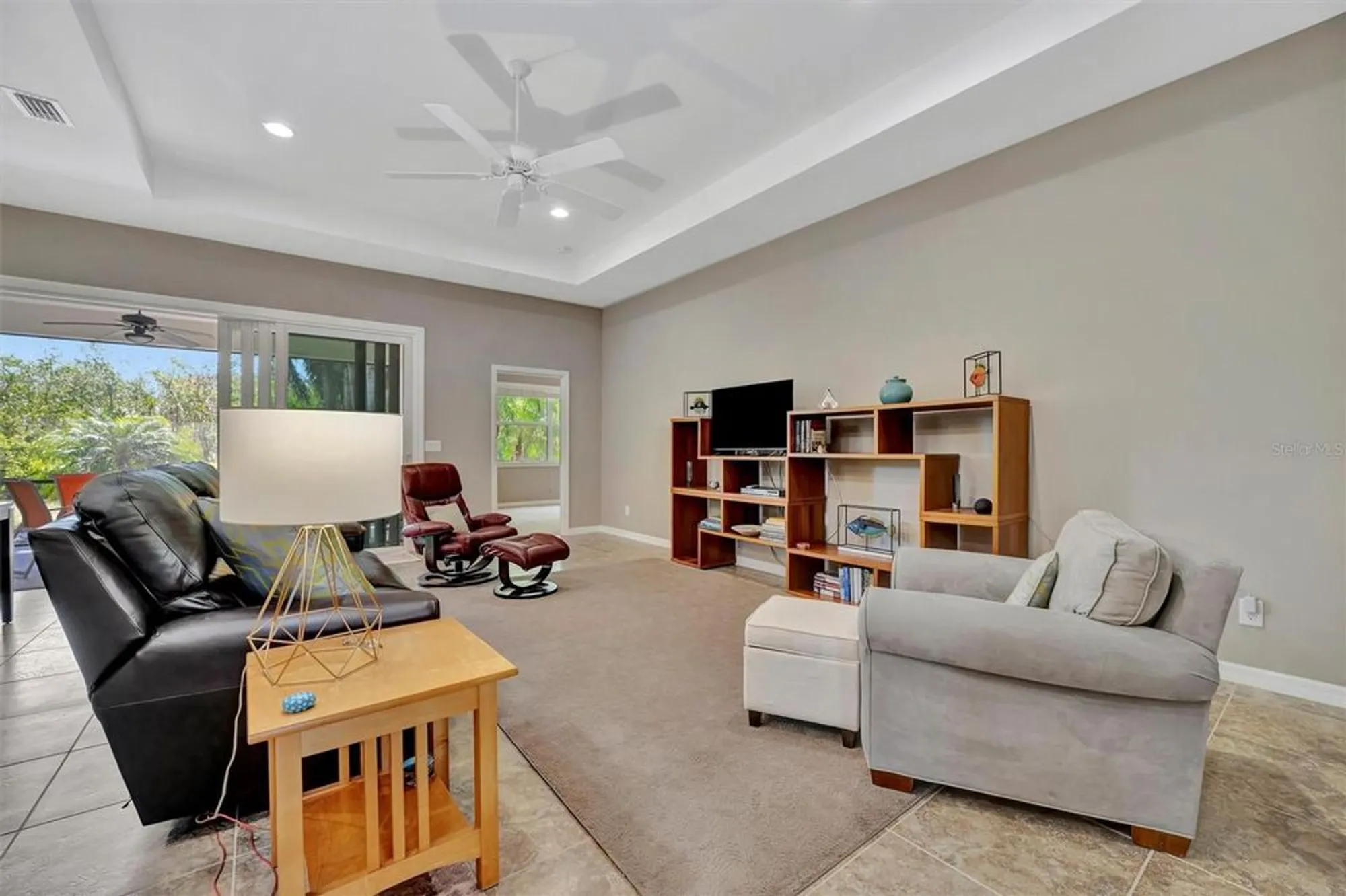 Property Slideshow image 24 of 78 | 5009 lake overlook ave, Bradenton, FL, 34208