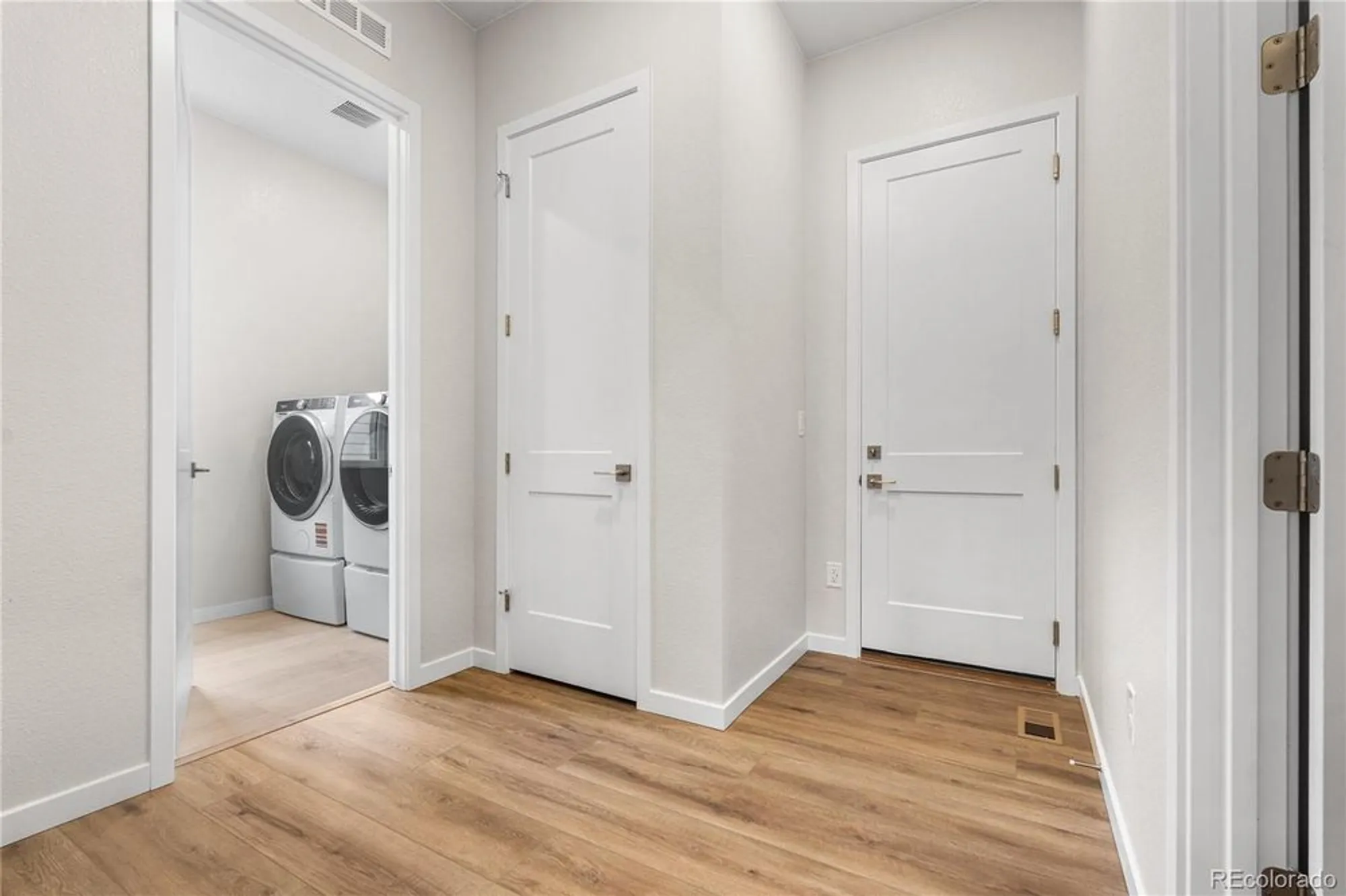 Property Slideshow image 19 of 31 | 11116 stonepath st, Littleton, CO, 80125