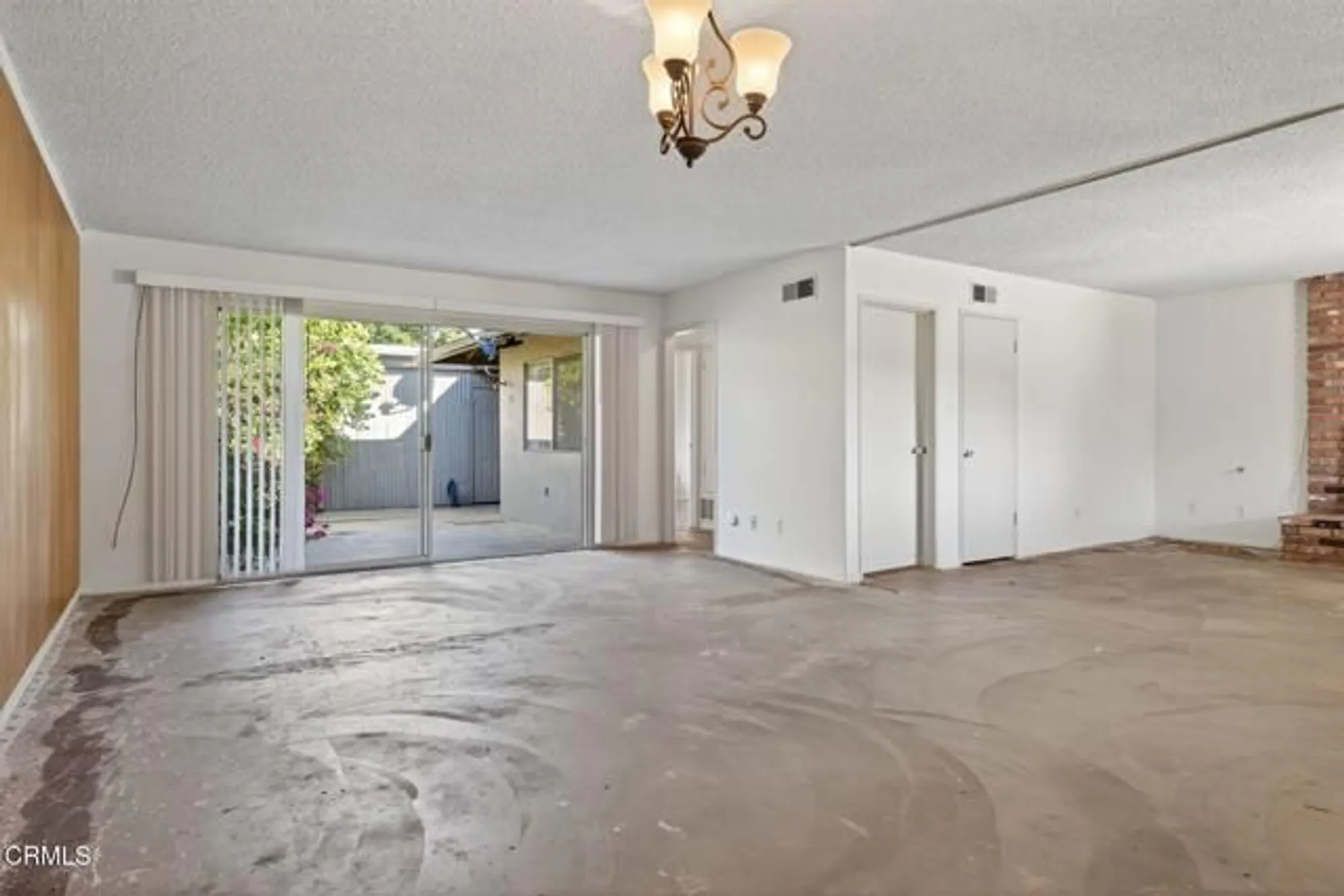 Property Slideshow image 11 of 51 | 151 w bay blvd, Port Hueneme, CA, 93041