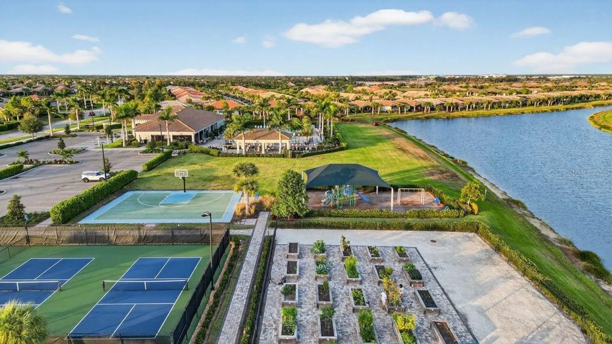 Property Slideshow image 33 of 42 | 6099 erice st, Venice, FL, 34293