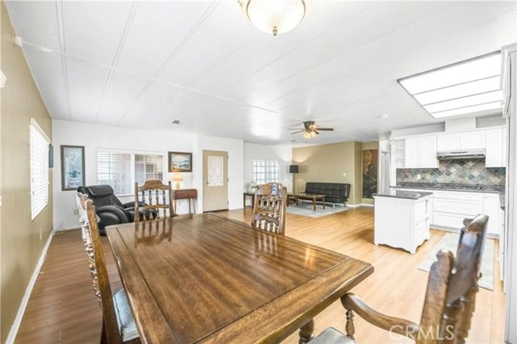 Property Slideshow image 12 of 29 | 1307 brentwood way, Hemet, CA, 92545