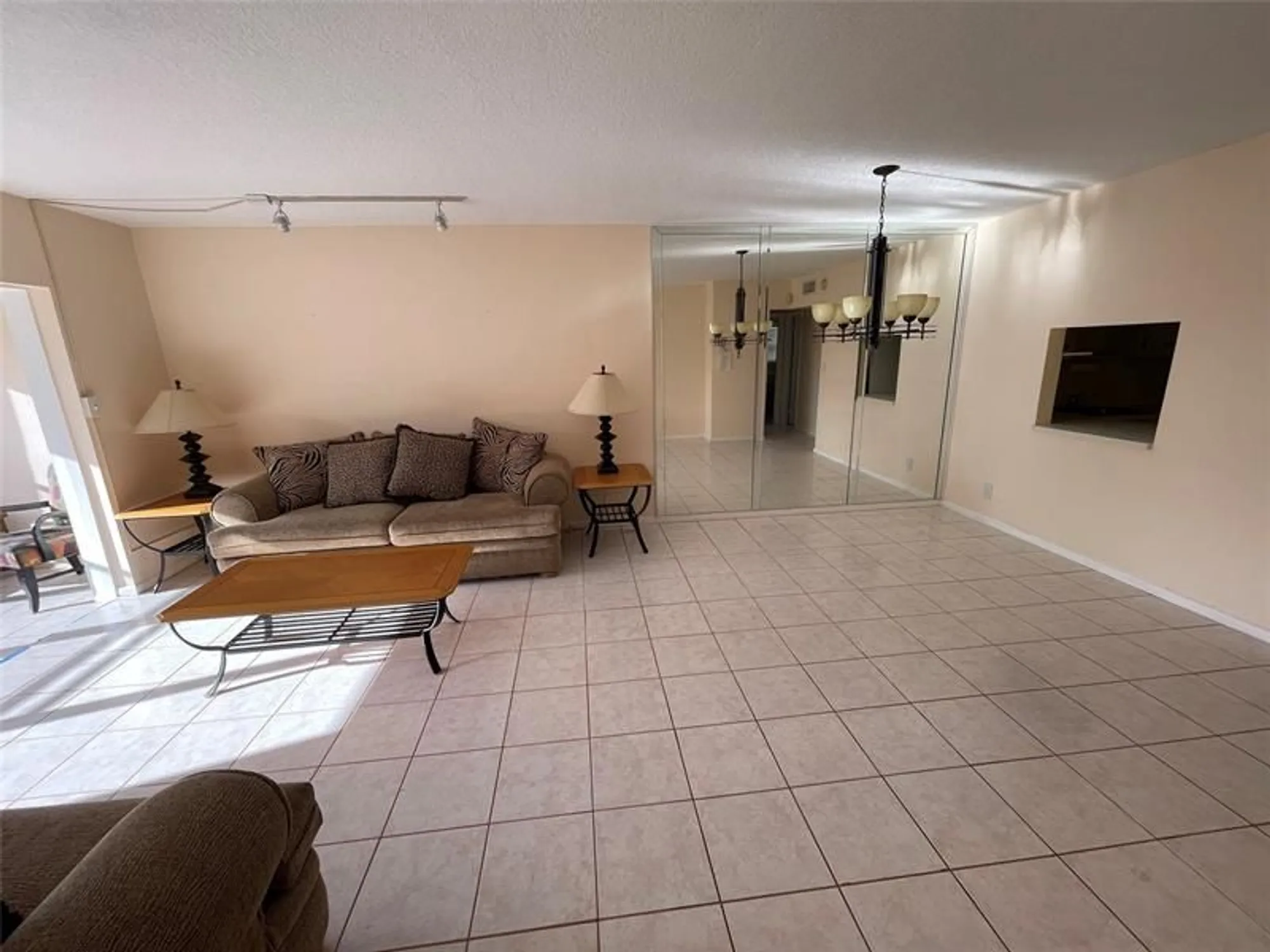 Property Slideshow image 5 of 31 | 1025 country club dr 301, Margate, FL, 33063