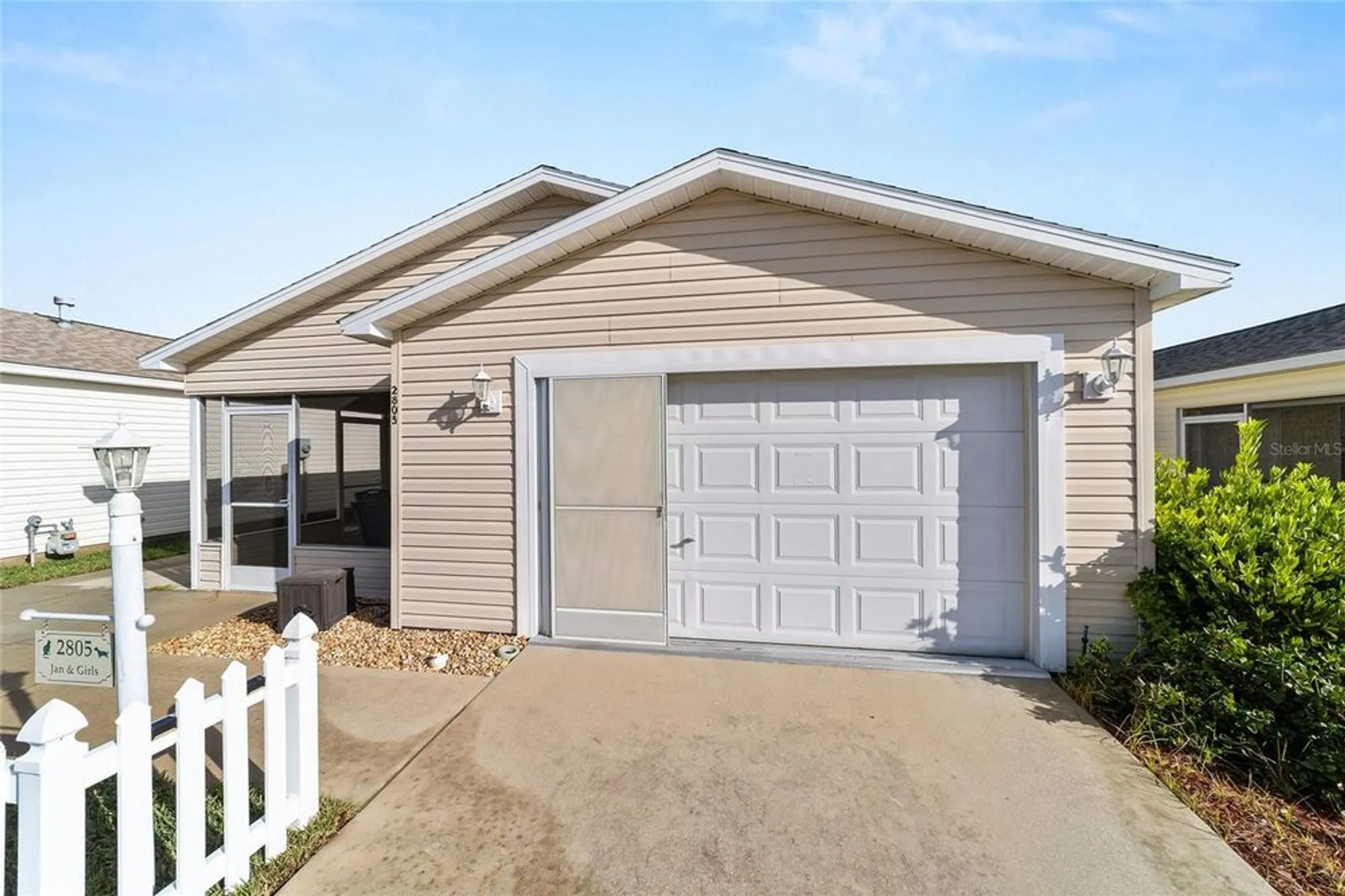 Property Slideshow image 33 of 45 | 2805 burgos dr, The Villages, FL, 32162