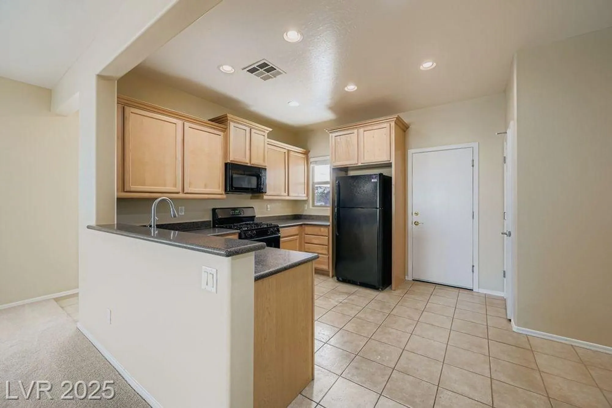 Property Slideshow image 7 of 19 | 6090 falconer ave, Las Vegas, NV, 89122