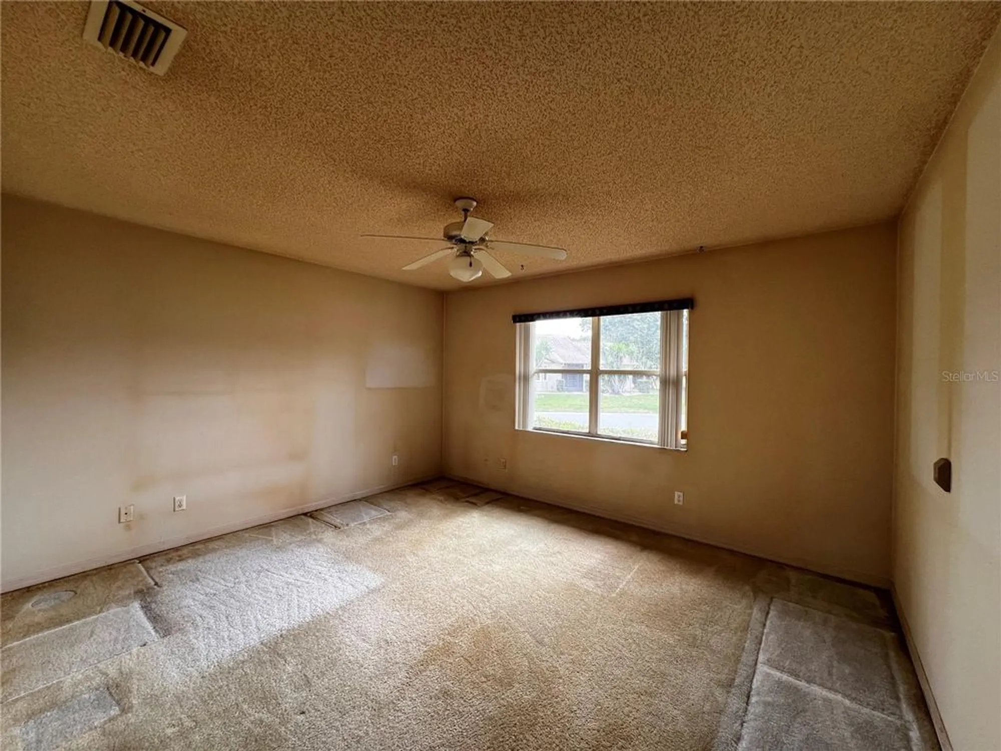 Property Slideshow image 7 of 15 | 6042 wade st, Leesburg, FL, 34748