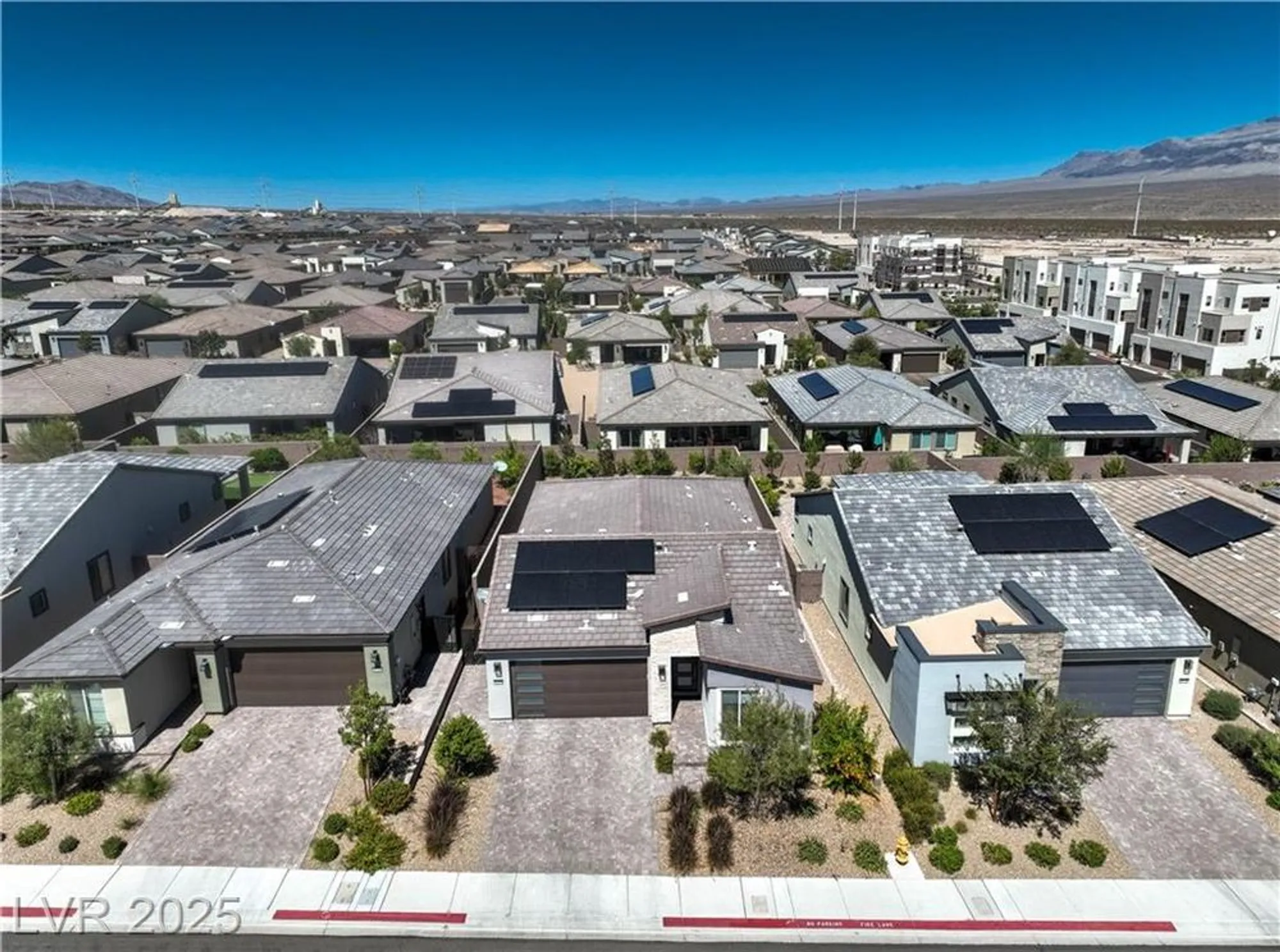 Property Slideshow image 45 of 52 | 9584 sard ln, Las Vegas, NV, 89143