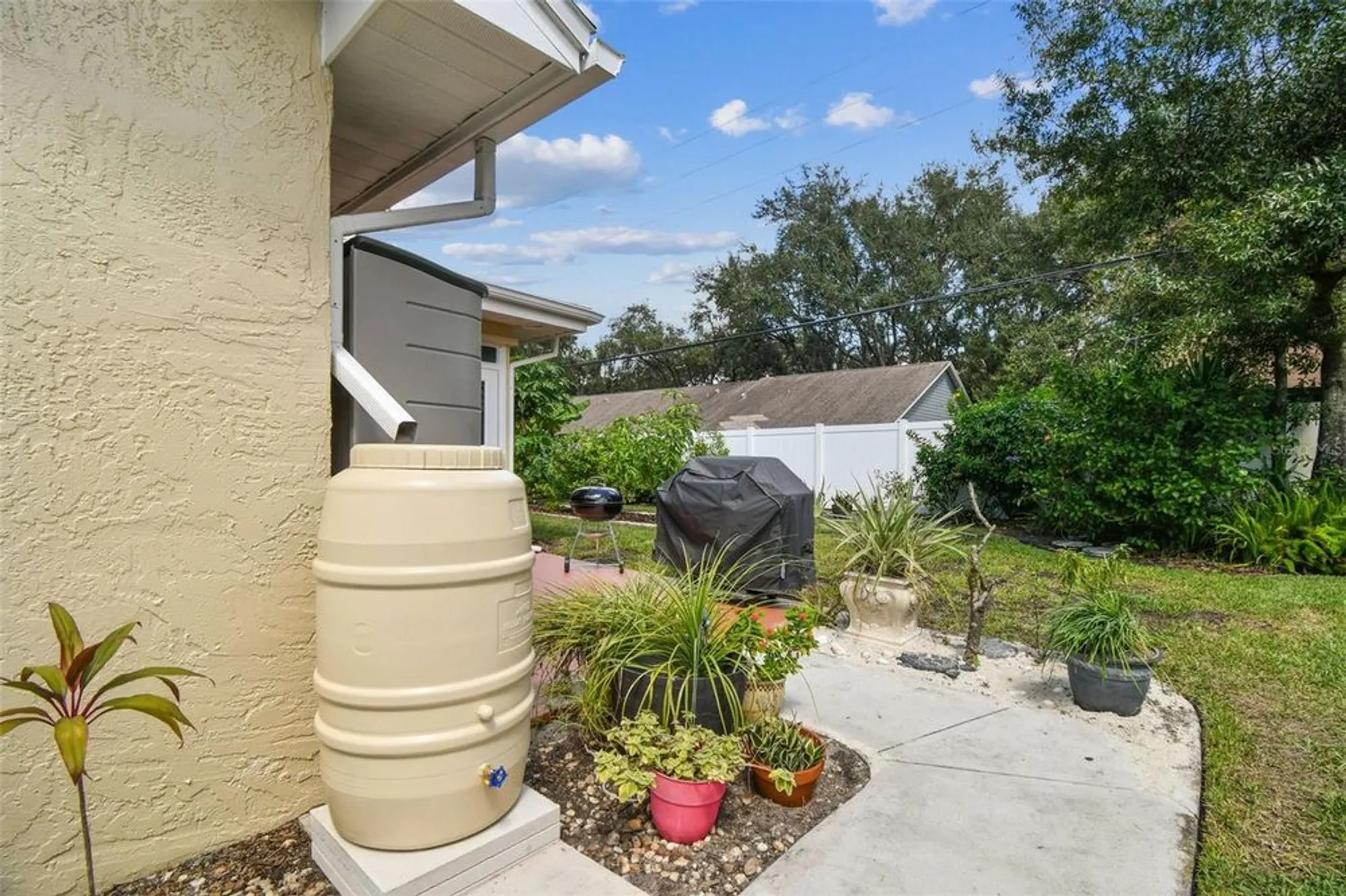 Property Slideshow image 60 of 99 | 2834 thistle ct, Palm Harbor, FL, 34684