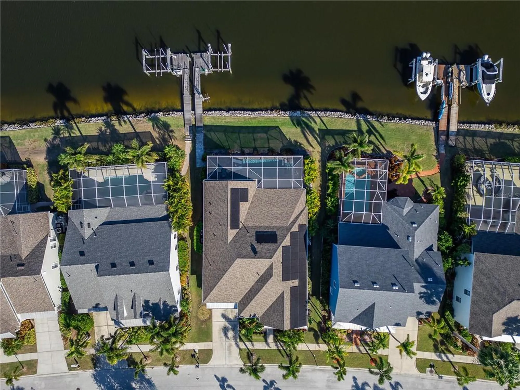 Property Slideshow image 77 of 100 | 5245 brighton shore dr, Apollo Beach, FL, 33572