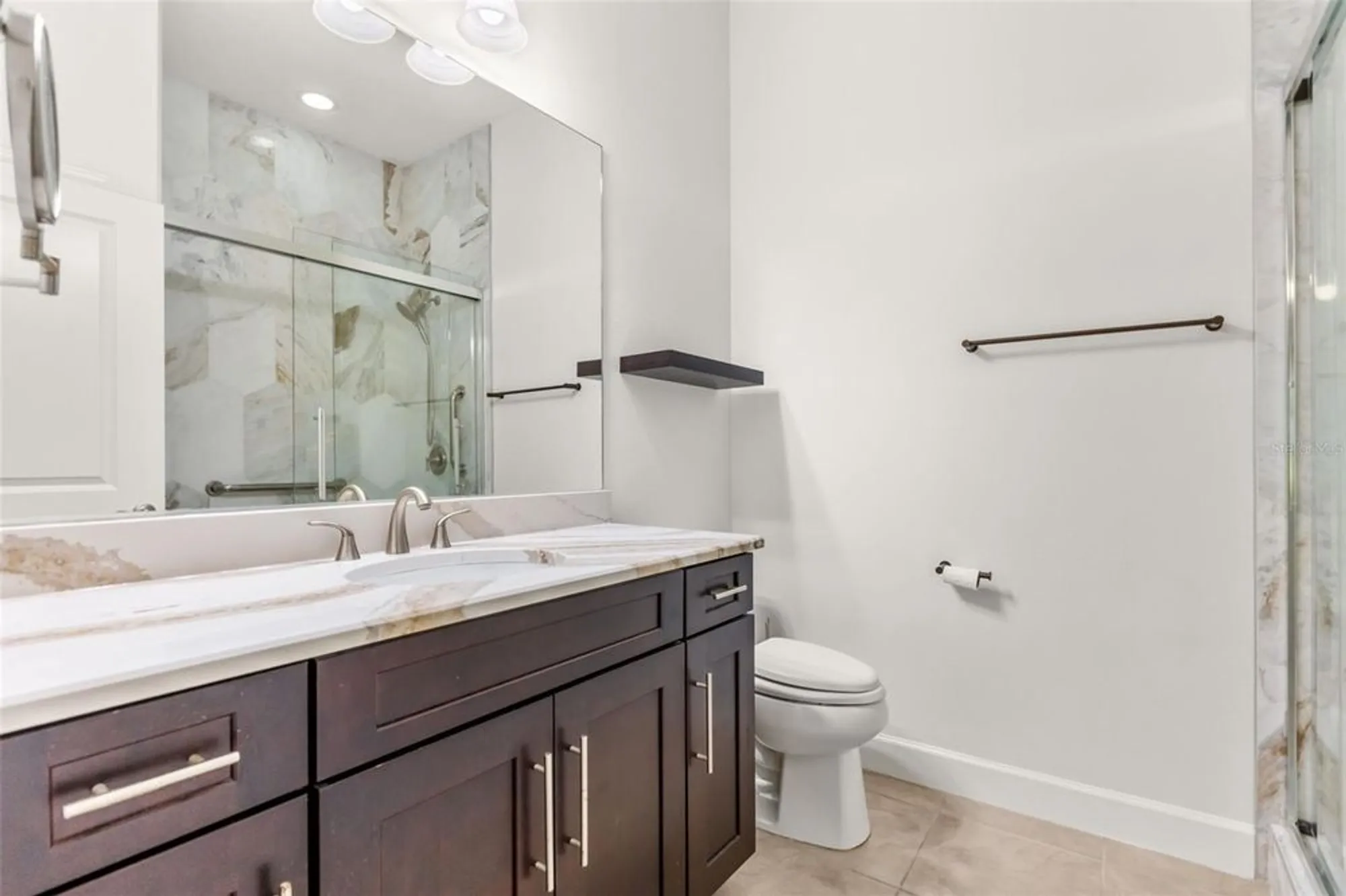 Property Slideshow image 15 of 44 | 5242 napoli run, Bradenton, FL, 34211