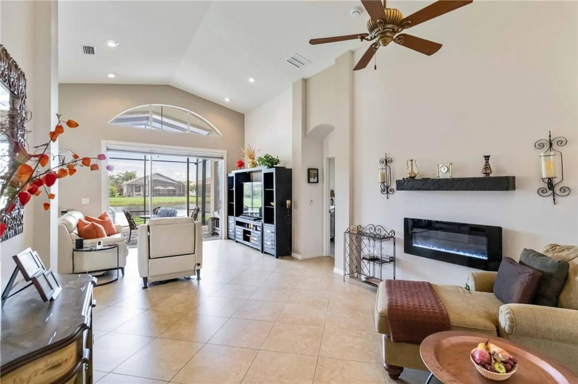 Property Slideshow image 4 of 31 | 4211 64th dr e unit e, Sarasota, FL, 34243