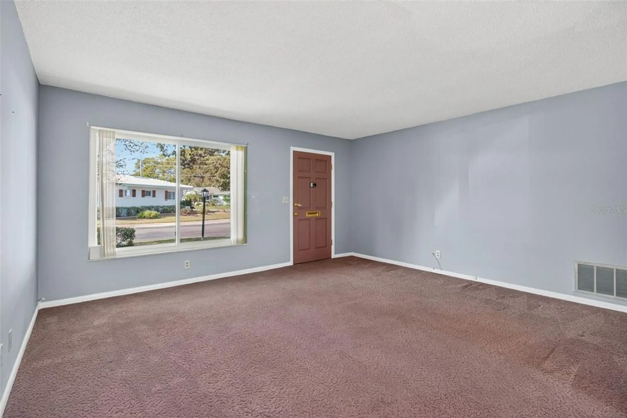 Property Slideshow image 4 of 35 | 9481 45th pl n # 9481, Pinellas Park, FL, 33782