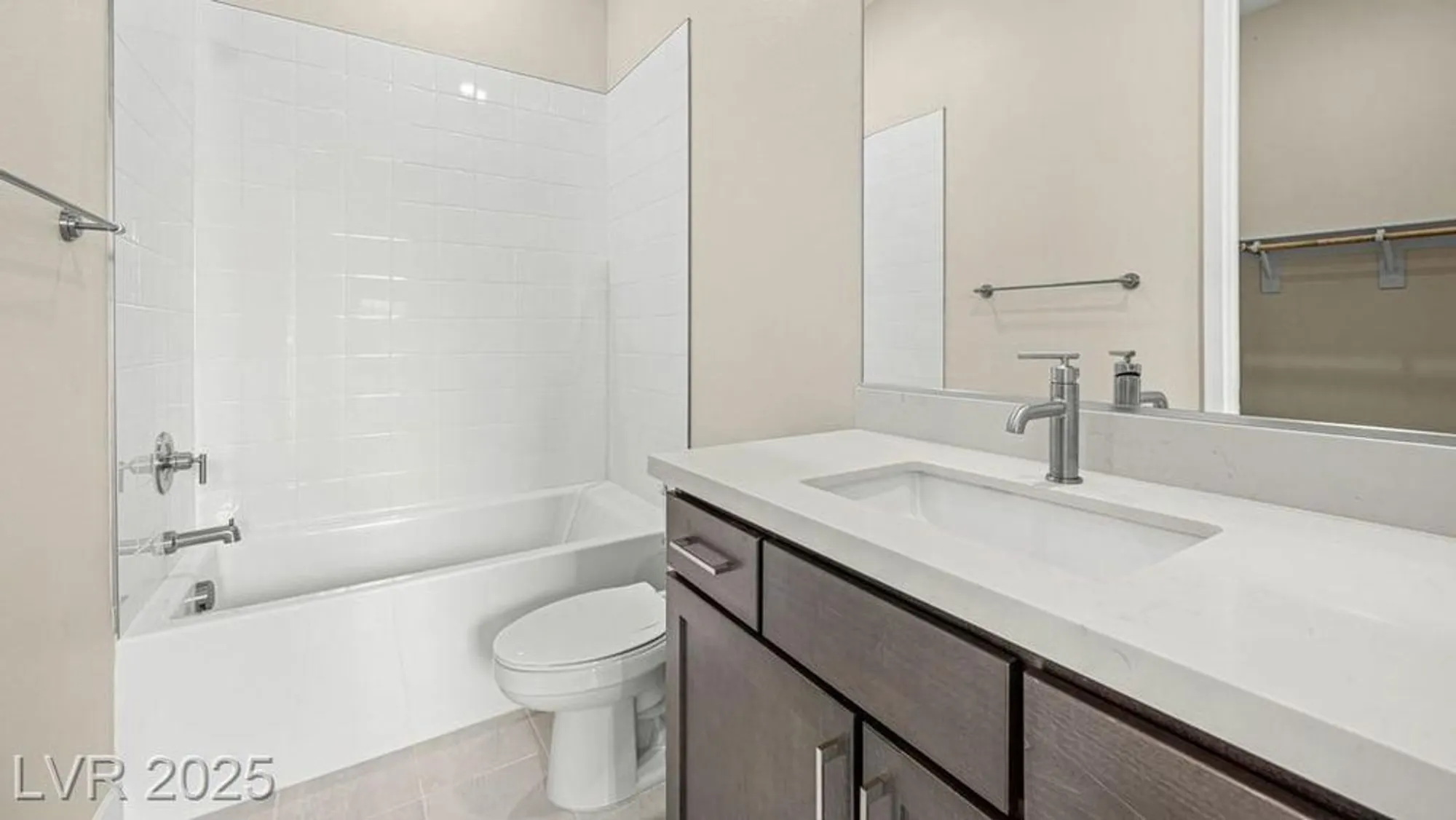 Property Slideshow image 27 of 56 | 235 paraggi bay dr, Henderson, NV, 89011