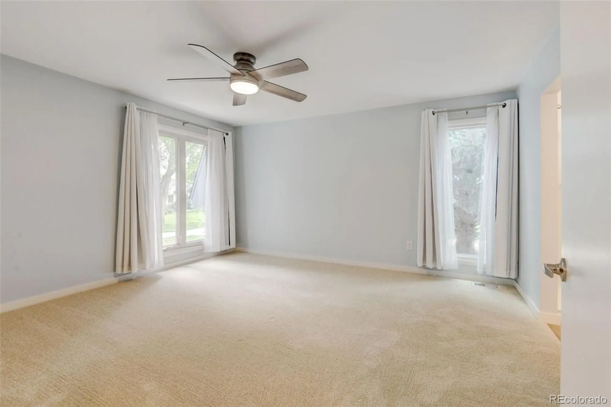 Property Slideshow image 23 of 39 | 20 scott dr, Broomfield, CO, 80020
