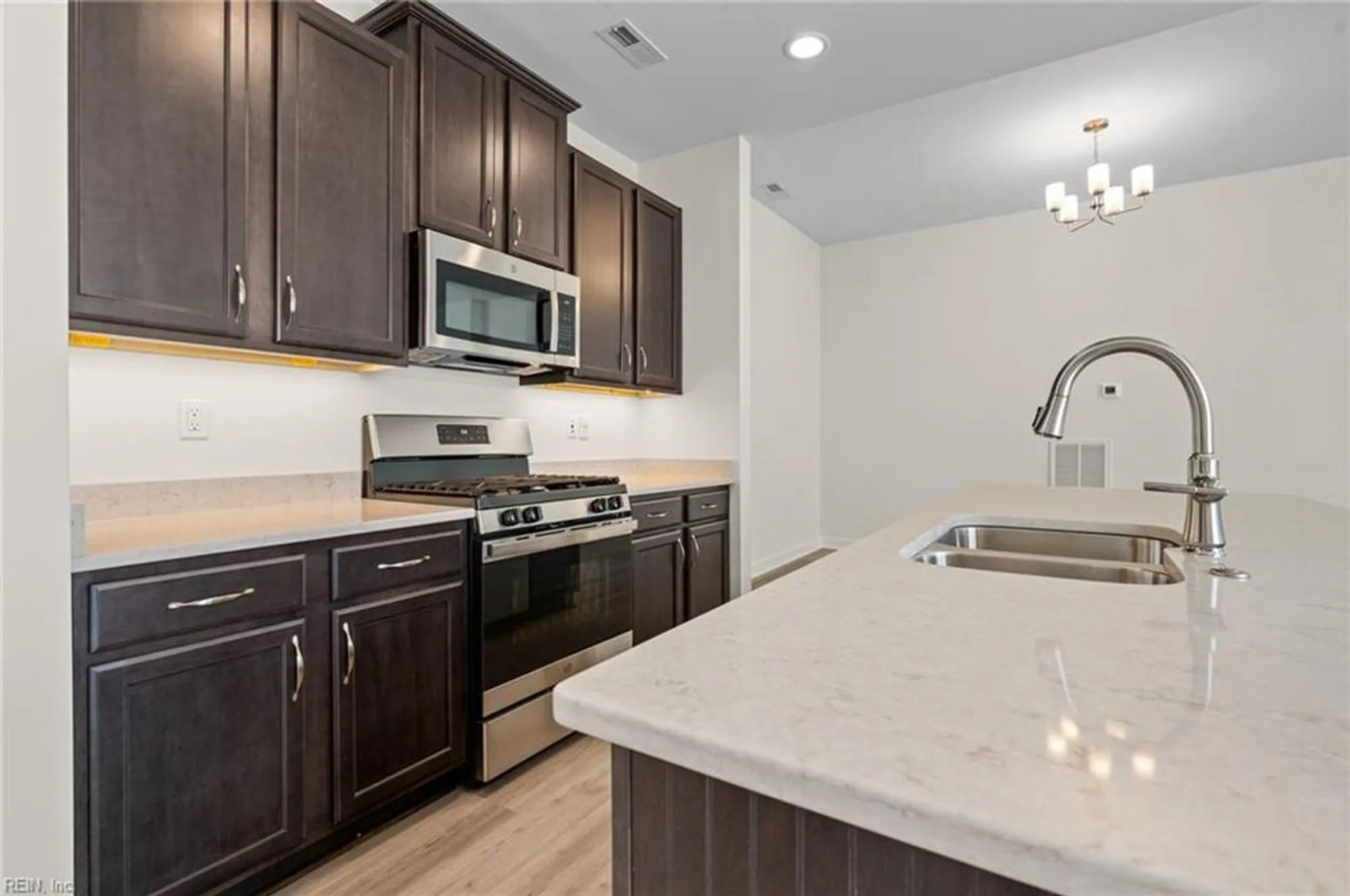 Property Slideshow image 8 of 46 | 1000 regal rd a, Suffolk, VA, 23434