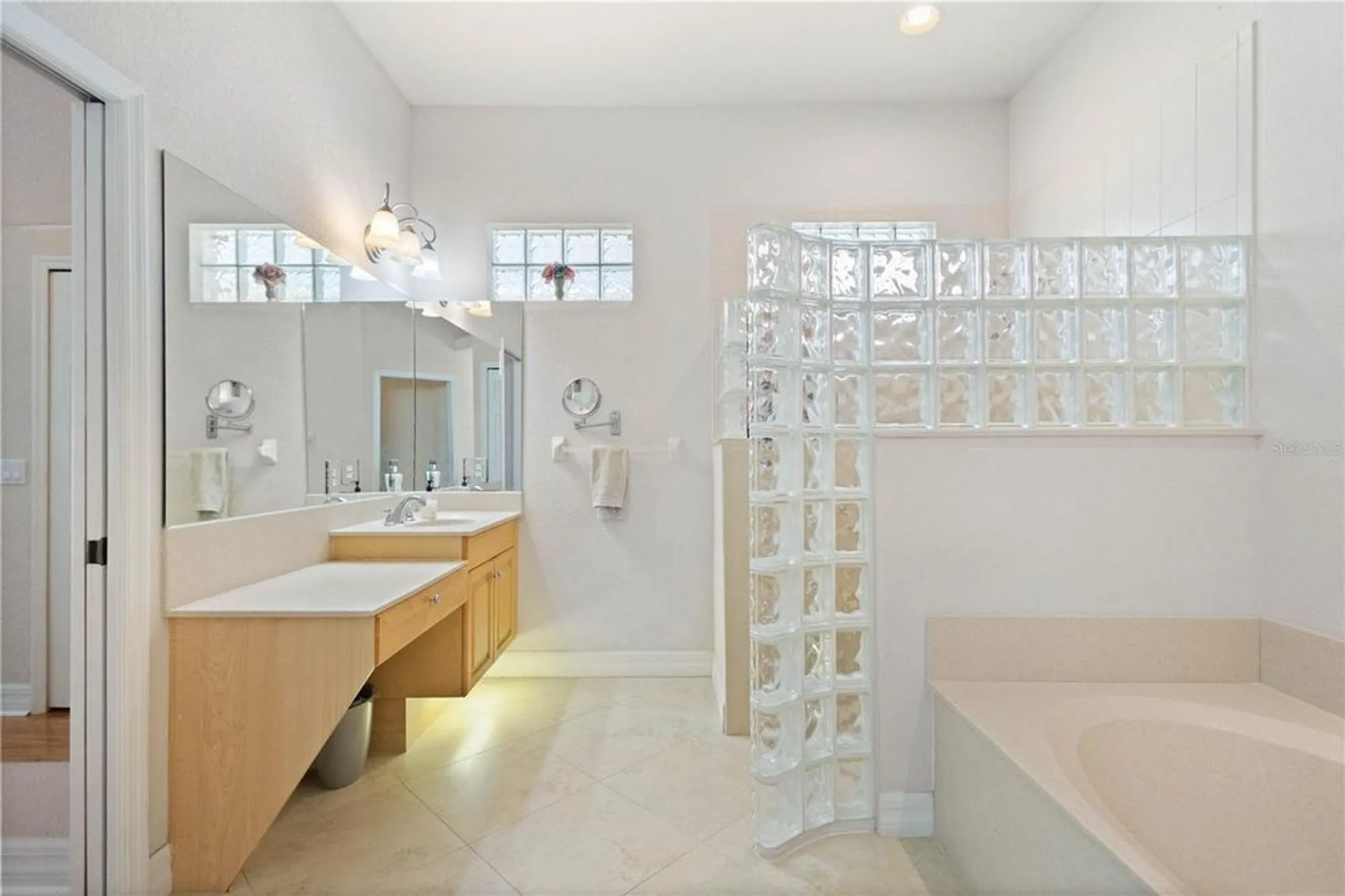 Property Slideshow image 21 of 56 | 5283 pine shadow ln, North Port, FL, 34287