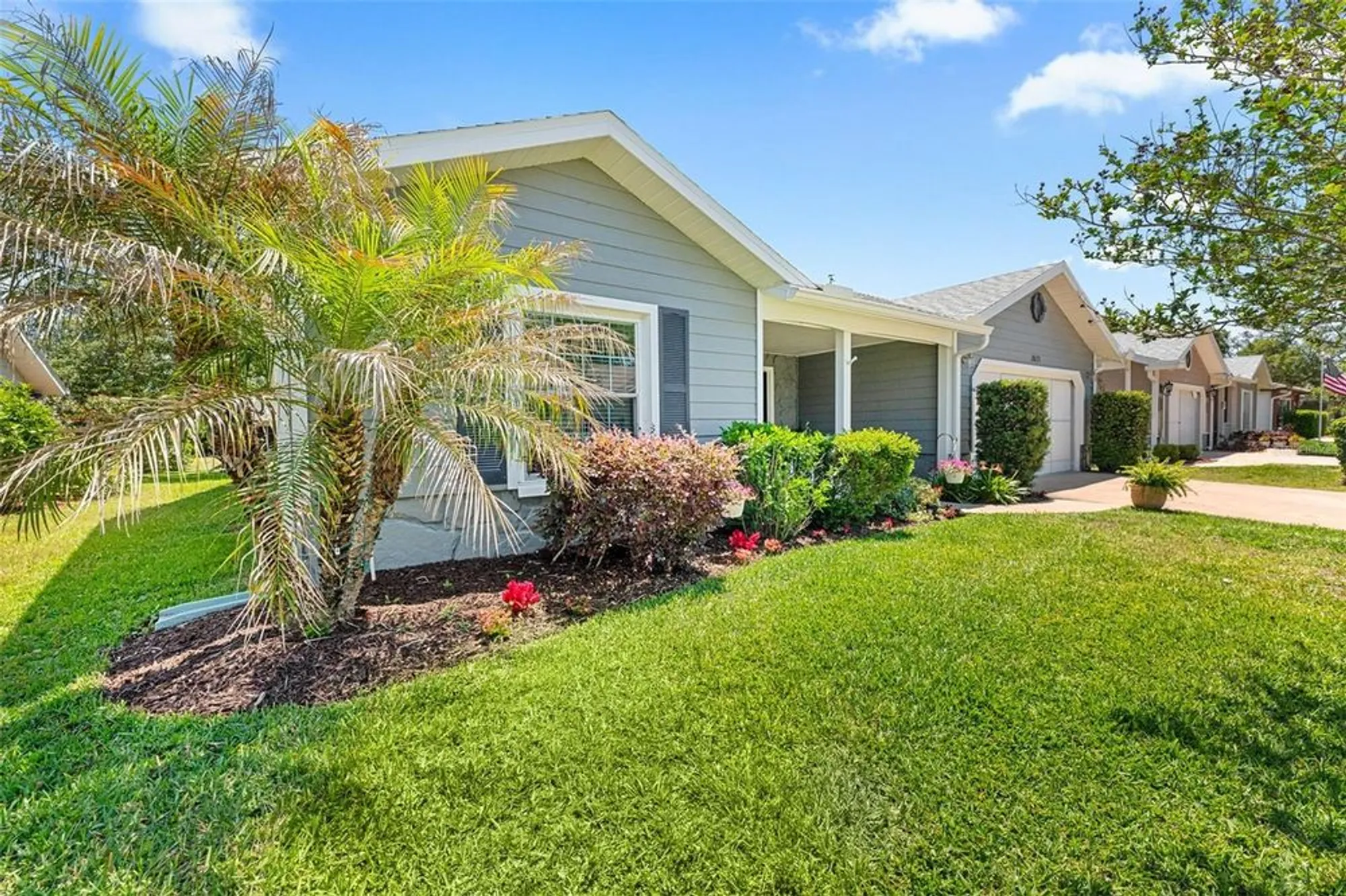 Property Slideshow image 3 of 58 | 2671 royal ridge dr, Spring Hill, FL, 34606