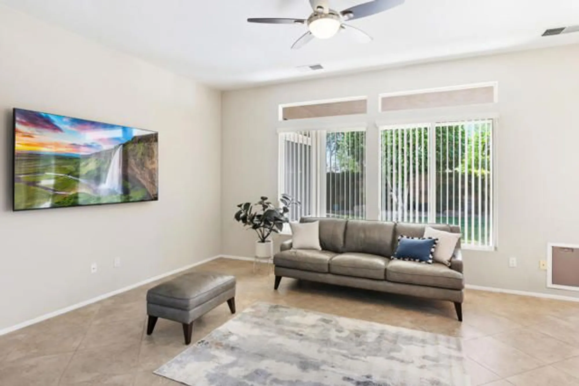Property Slideshow image 7 of 37 | 80193 royal birkdale dr, Indio, CA, 92201