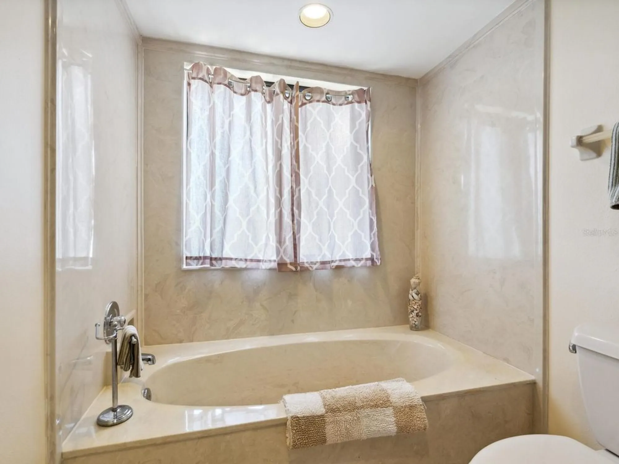 Property Slideshow image 25 of 43 | 5228 landings blvd 202, Sarasota, FL, 34231