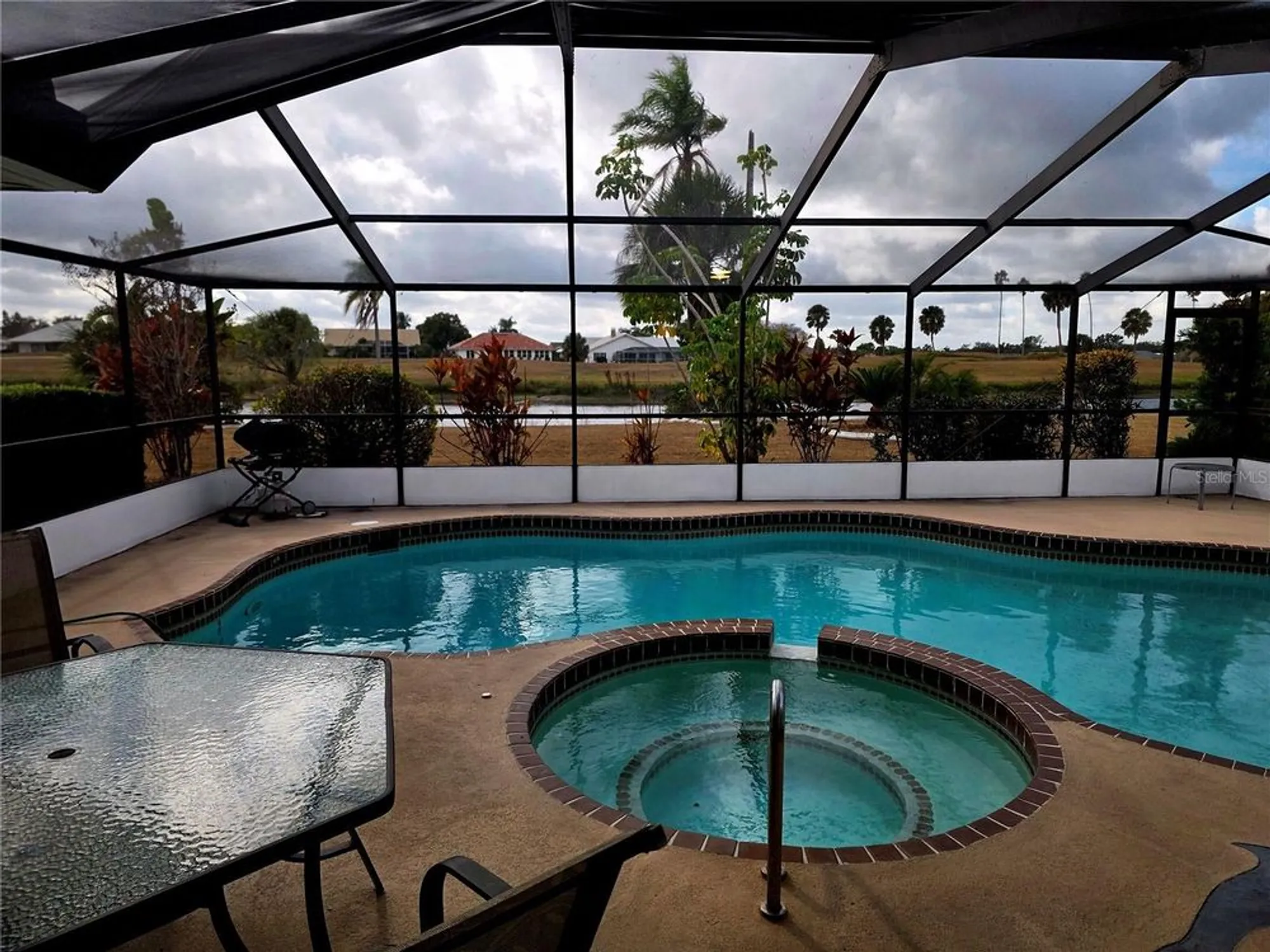 Property Slideshow image 17 of 37 | 1924 new bedford dr, Sun City Center, FL, 33573