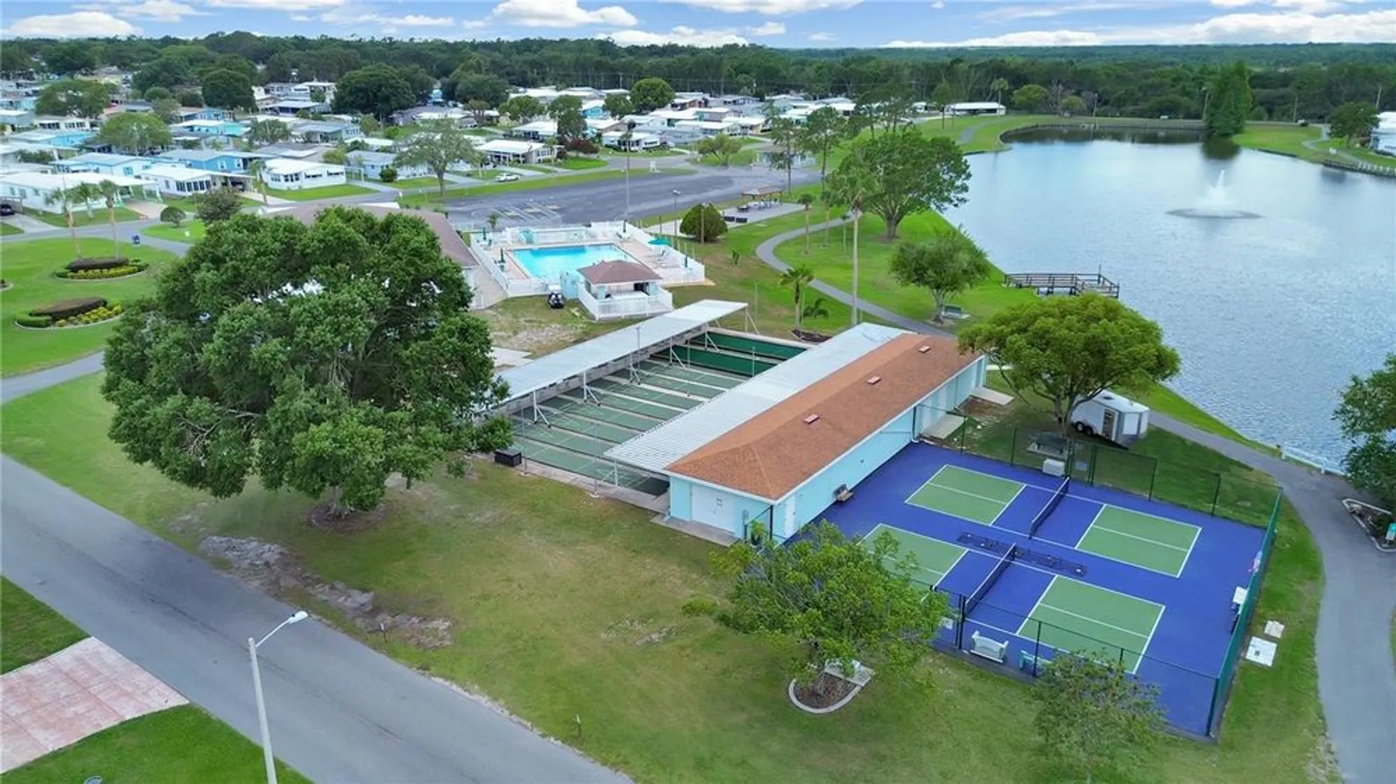 Property Slideshow image 40 of 45 | 4928 foxdale dr, Lakeland, FL, 33810