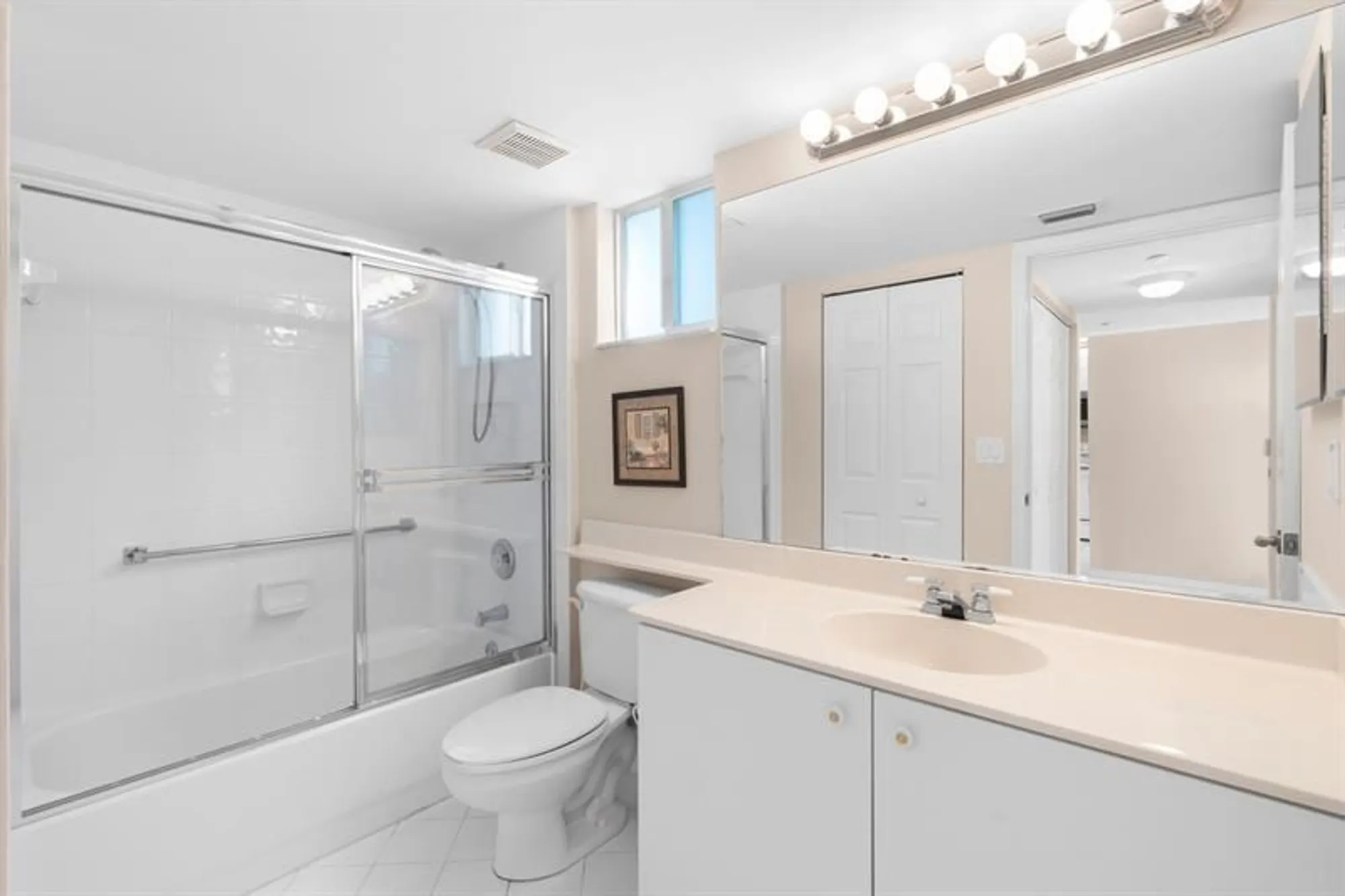 Property Slideshow image 24 of 24 | 7763 southampton ter 215, Tamarac, FL, 33321