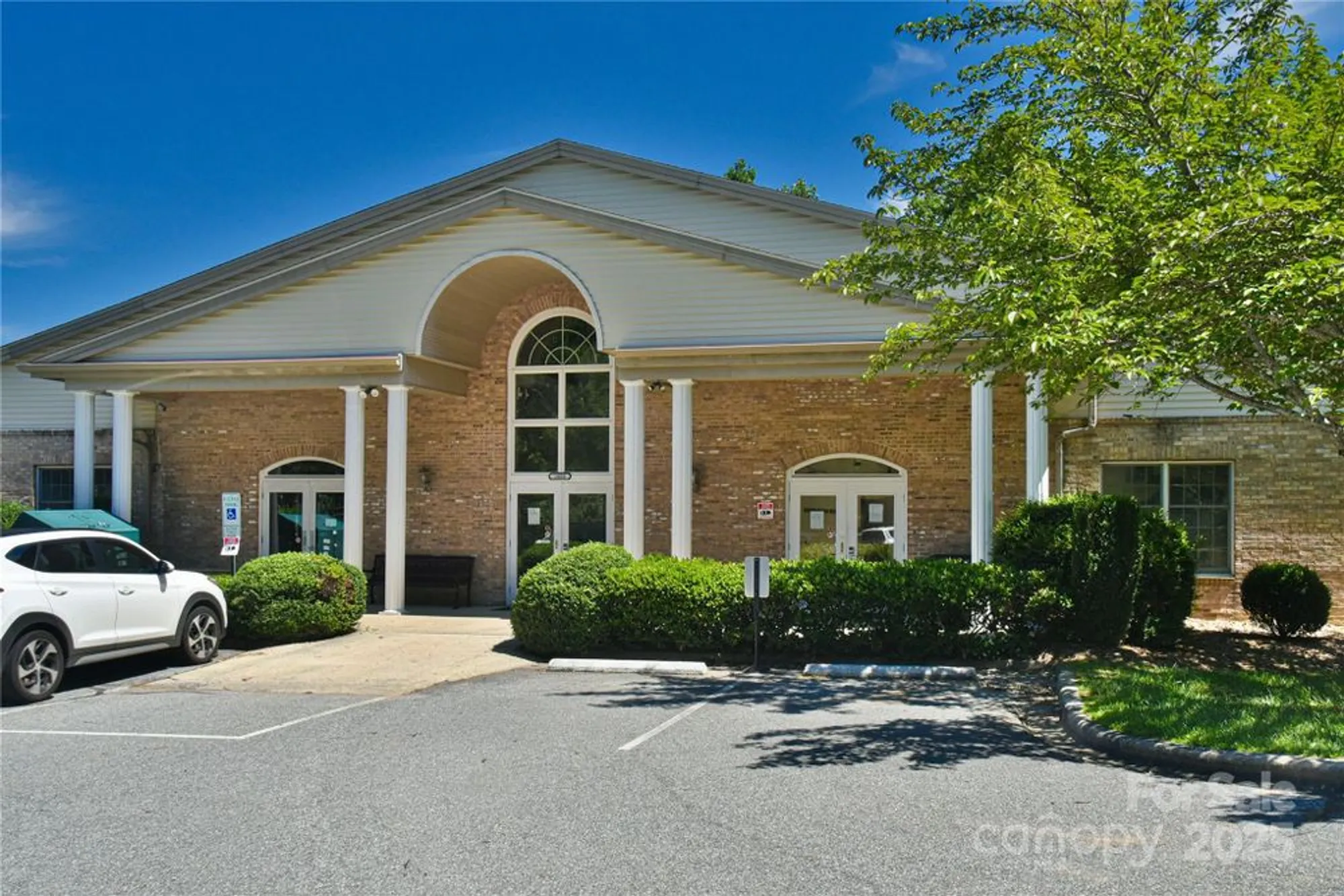 Property Slideshow image 30 of 32 | 34 waterbury ct, Hendersonville, NC, 28791