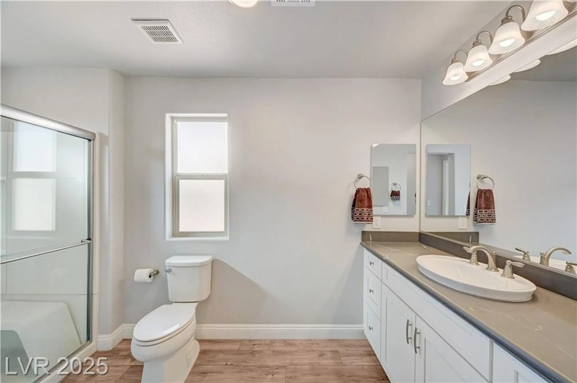 Property Slideshow image 56 of 69 | 3033 merimar dr, Las Vegas, NV, 89134