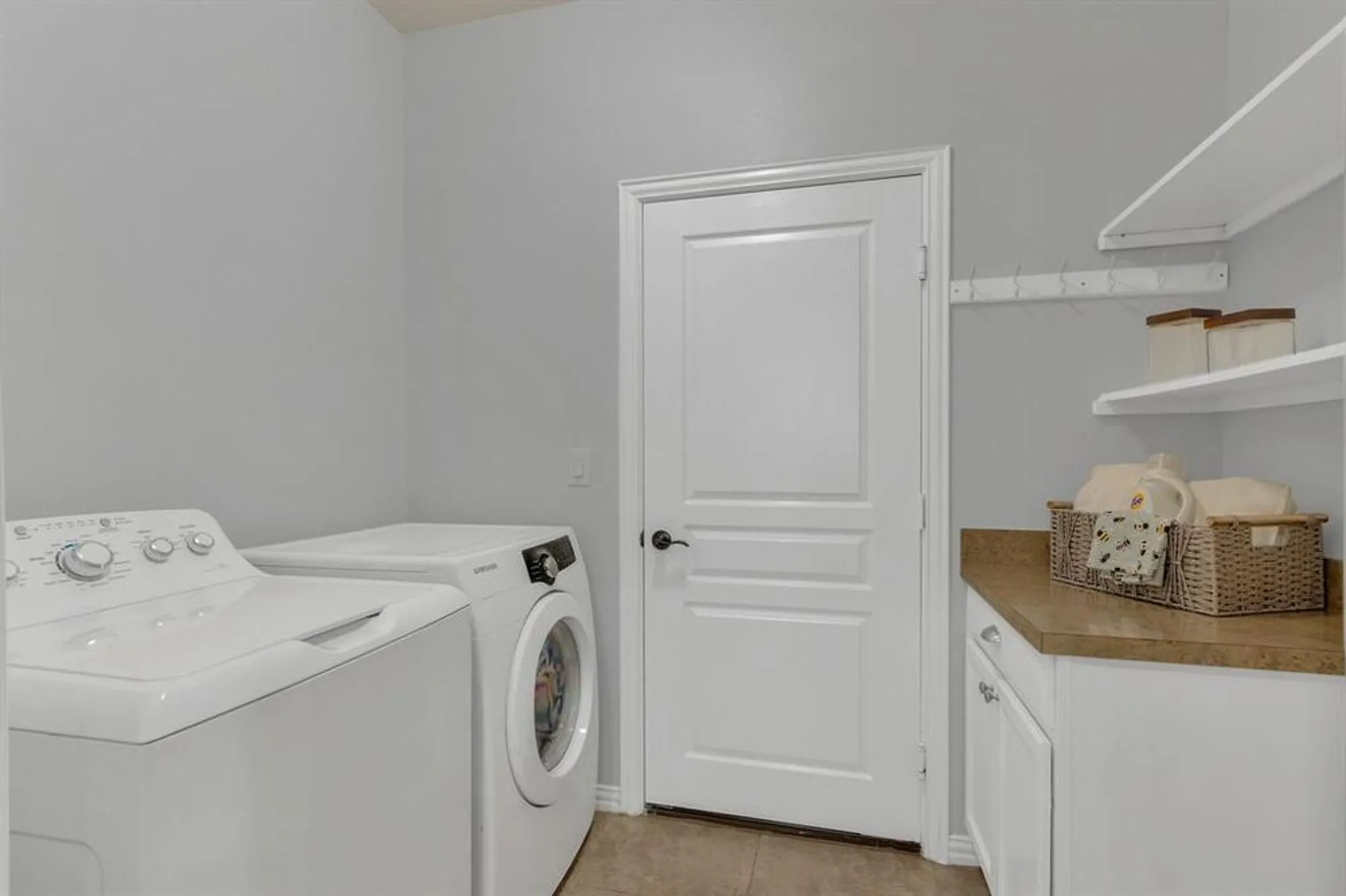 Property Slideshow image 22 of 39 | 305 balboa ct, Frisco, TX, 75036