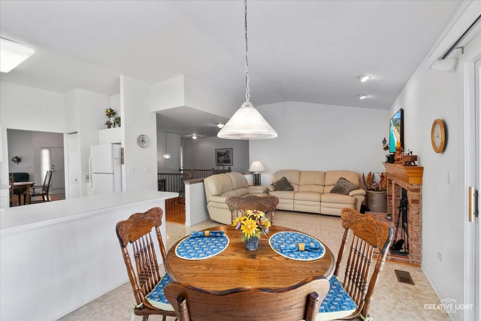 Property Slideshow image 10 of 54 | 13954 s tamarack dr, Plainfield, IL, 60544