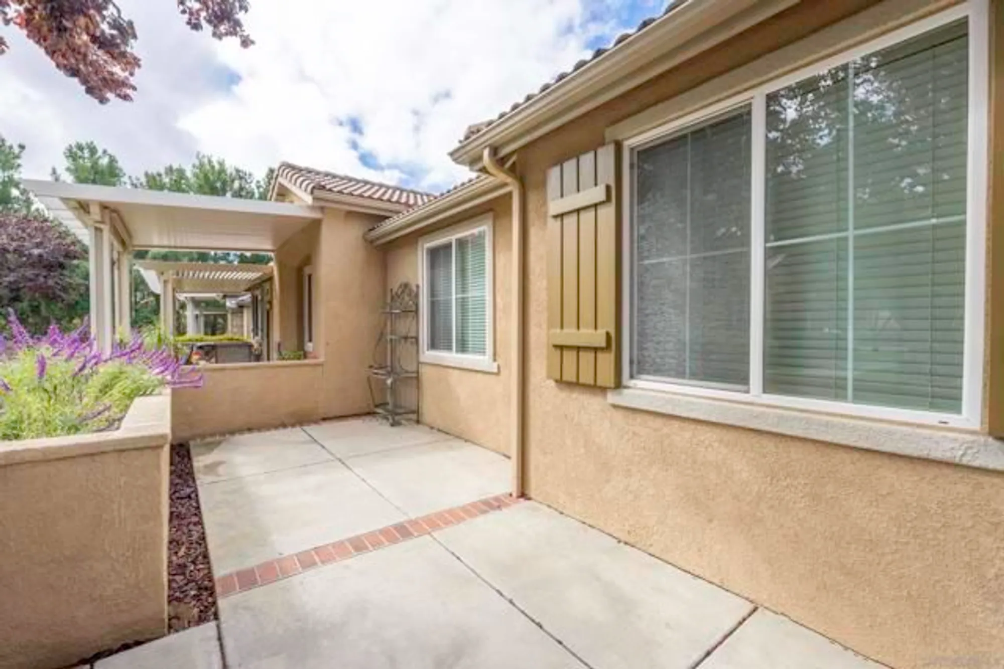 Property Slideshow image 30 of 47 | 1645 beaver crk a, Beaumont, CA, 92223