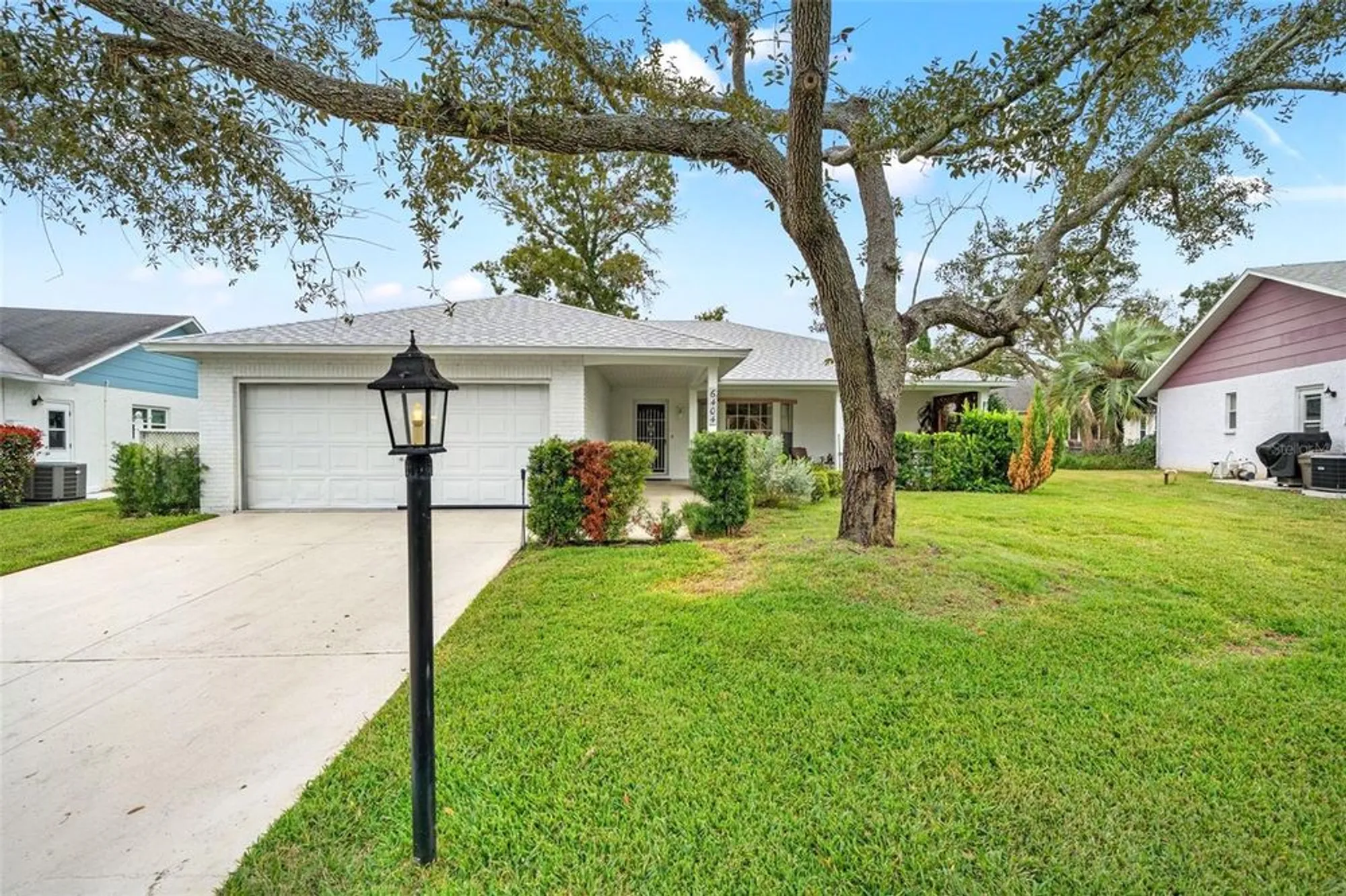 Property Slideshow image 1 of 67 | 6404 lost tree ln, Spring Hill, FL, 34606