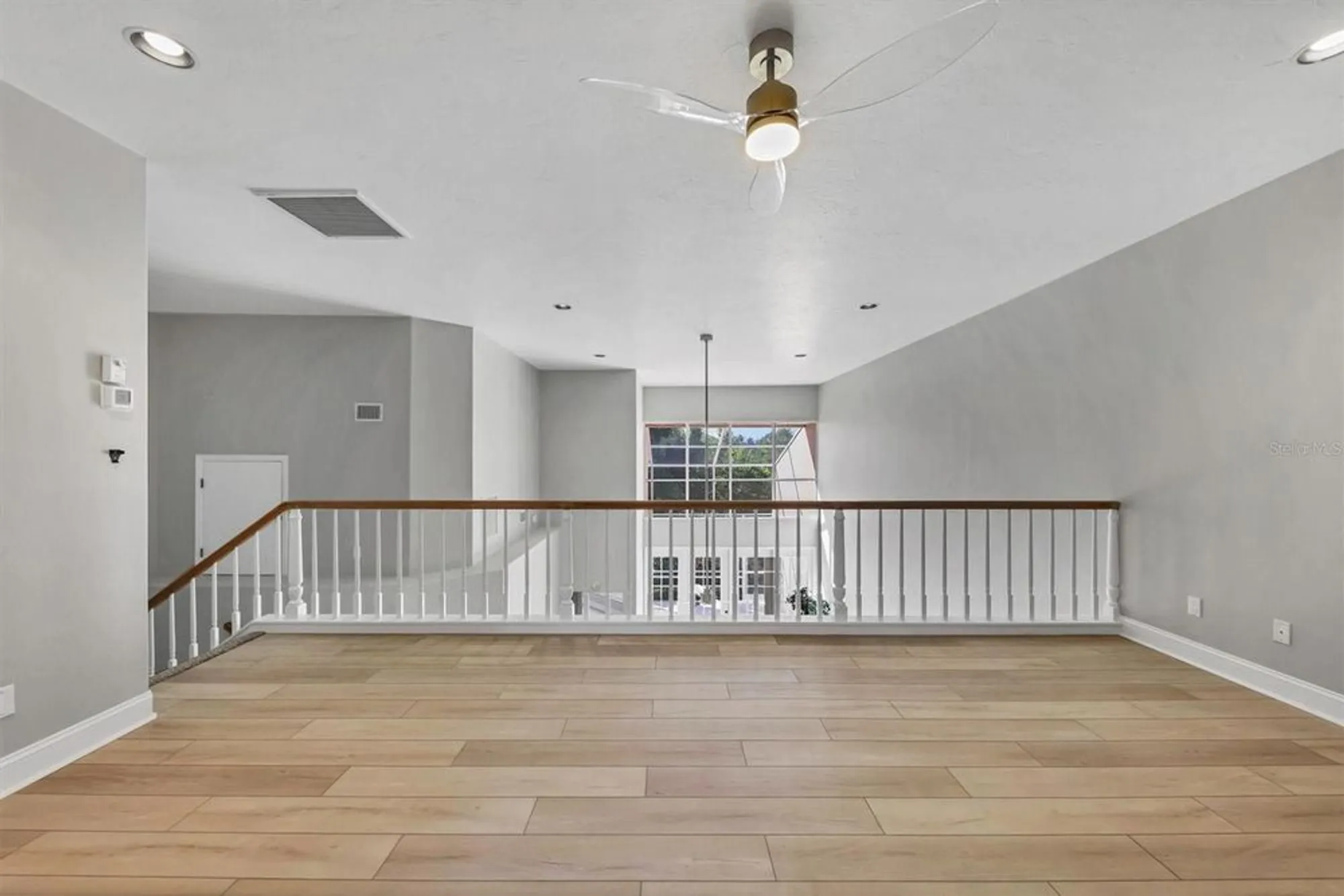 Property Slideshow image 33 of 71 | 1703 starling dr # 1703, Sarasota, FL, 34231