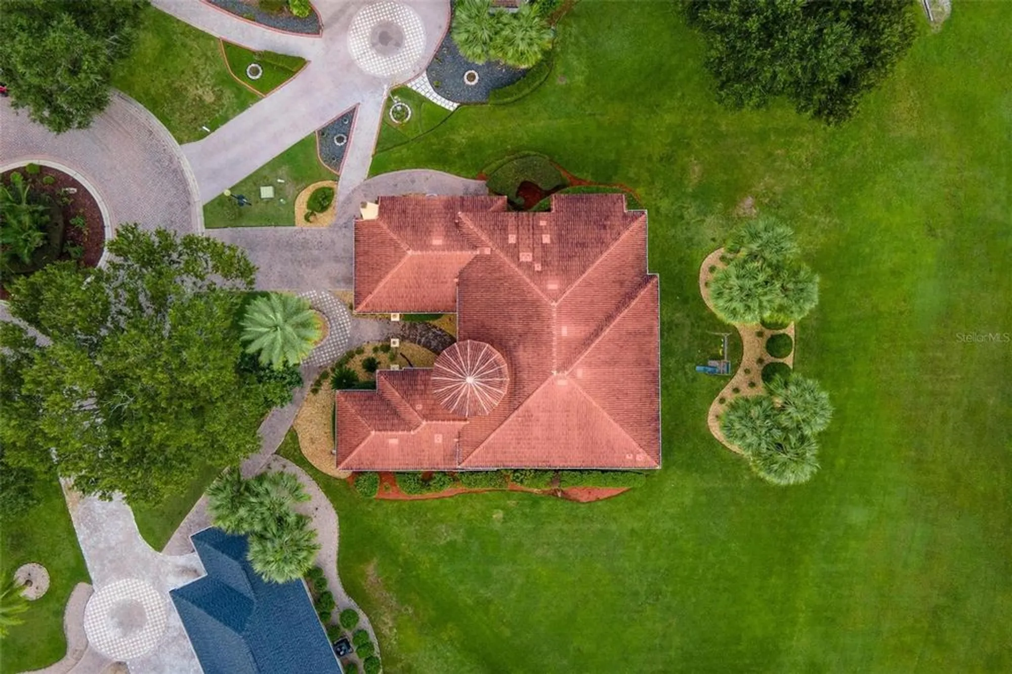 Property Slideshow image 39 of 47 | 38800 harborwoods pl, Lady Lake, FL, 32159