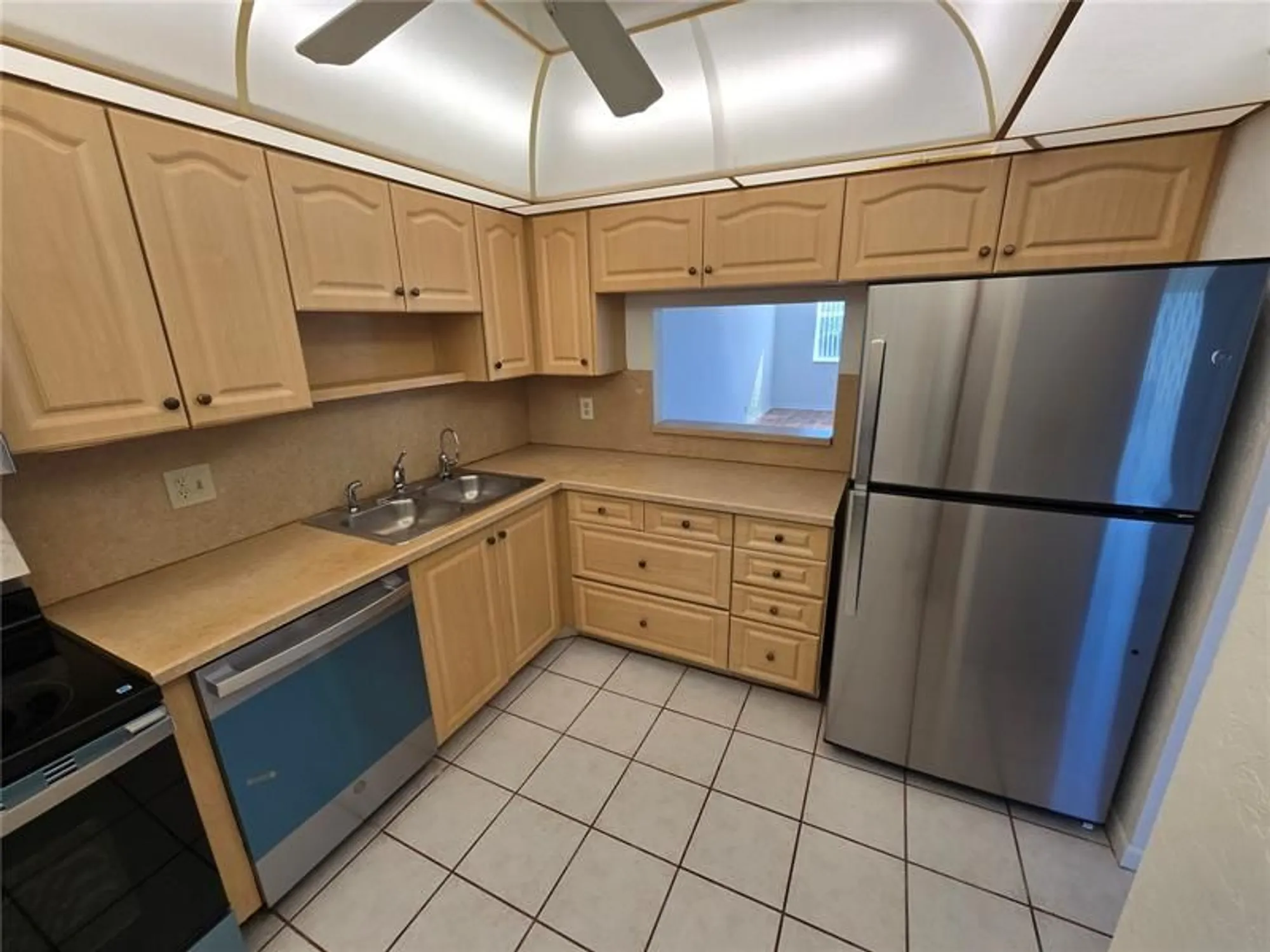 Property Slideshow image 4 of 31 | 6890 royal palm blvd 211h, Margate, FL, 33063