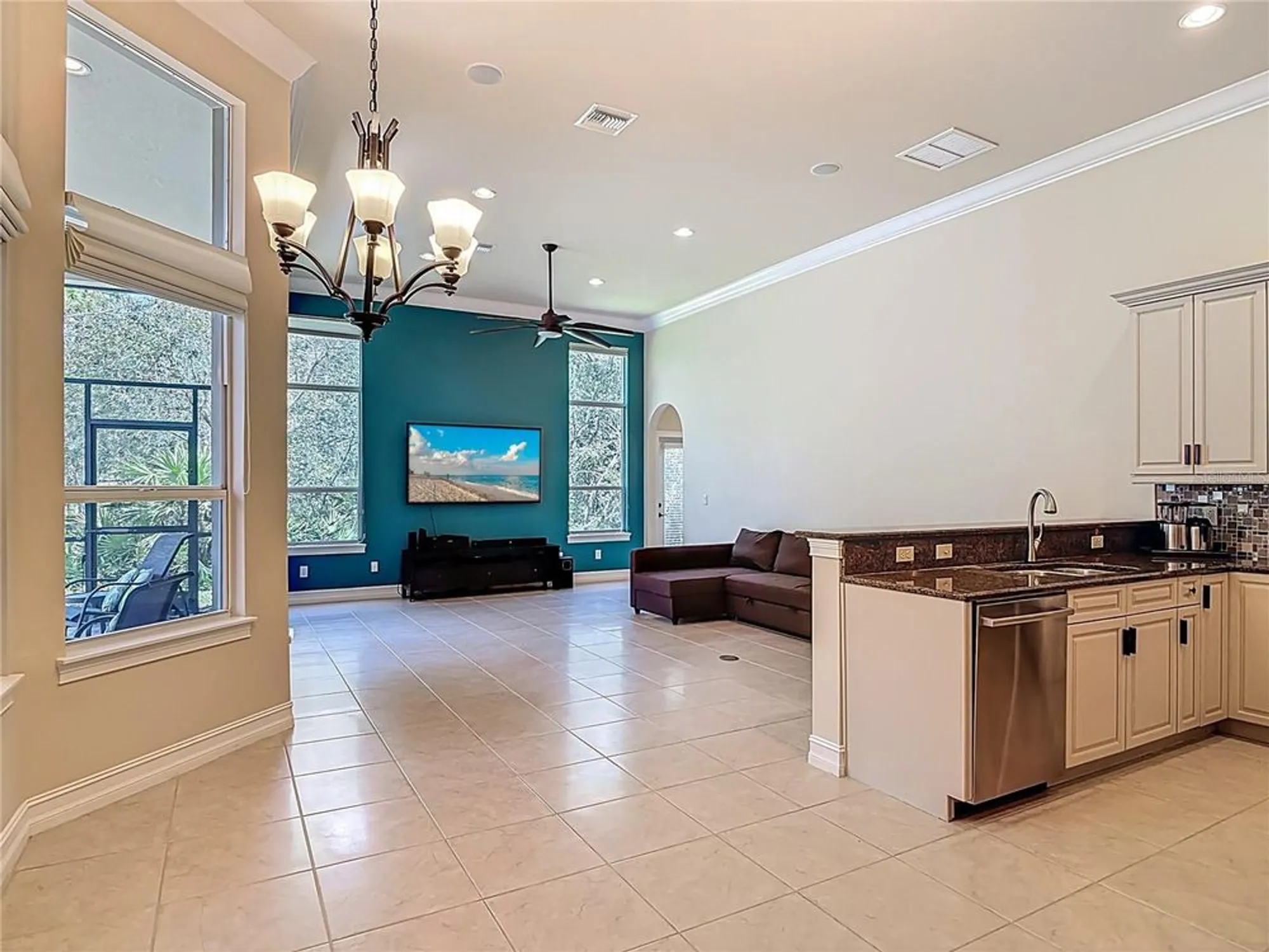 Property Slideshow image 16 of 62 | 600 garden club dr, Deland, FL, 32724