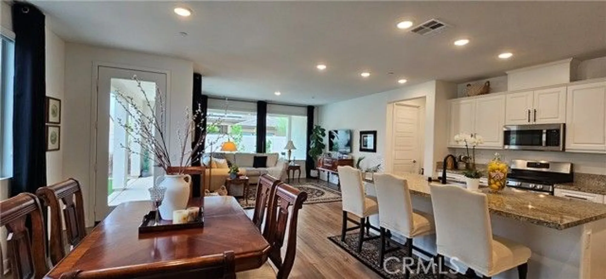 Property Slideshow image 26 of 44 | 1529 newland dr, Beaumont, CA, 92223