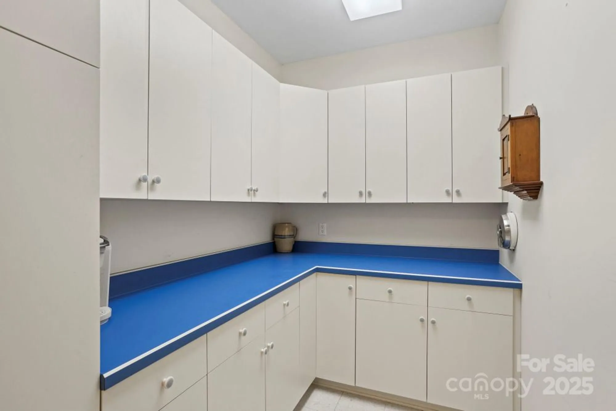 Property Slideshow image 15 of 48 | 100 elmridge dr, Flat Rock, NC, 28731