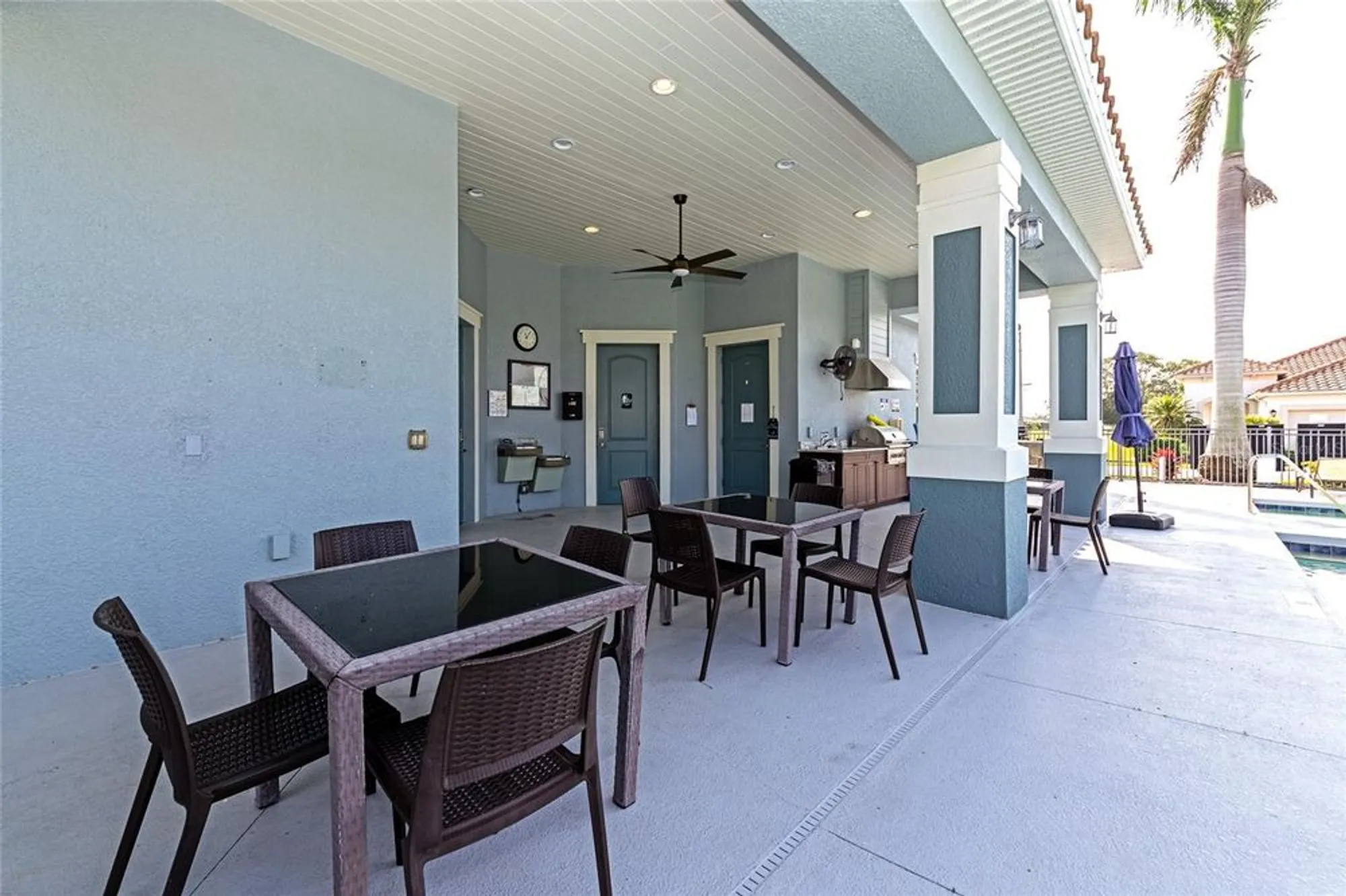 Property Slideshow image 38 of 43 | 6907 costa bella dr, Bradenton, FL, 34209