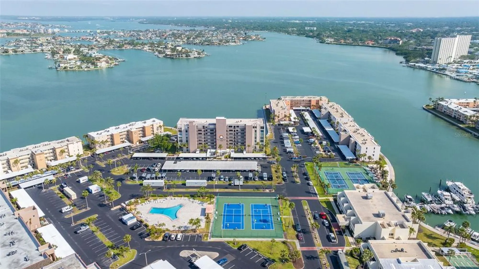 Property Slideshow image 34 of 40 | 7300 sun island dr 605, South Pasadena, FL, 33707