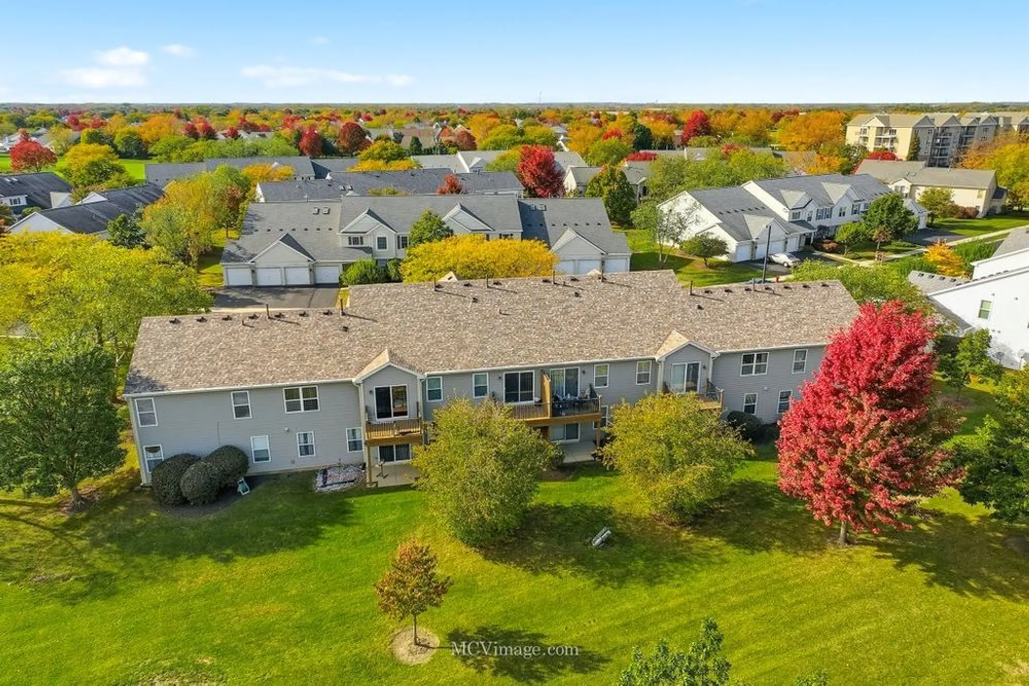 Property Slideshow image 5 of 27 | 13841 s bristlecone ln a, Plainfield, IL, 60544