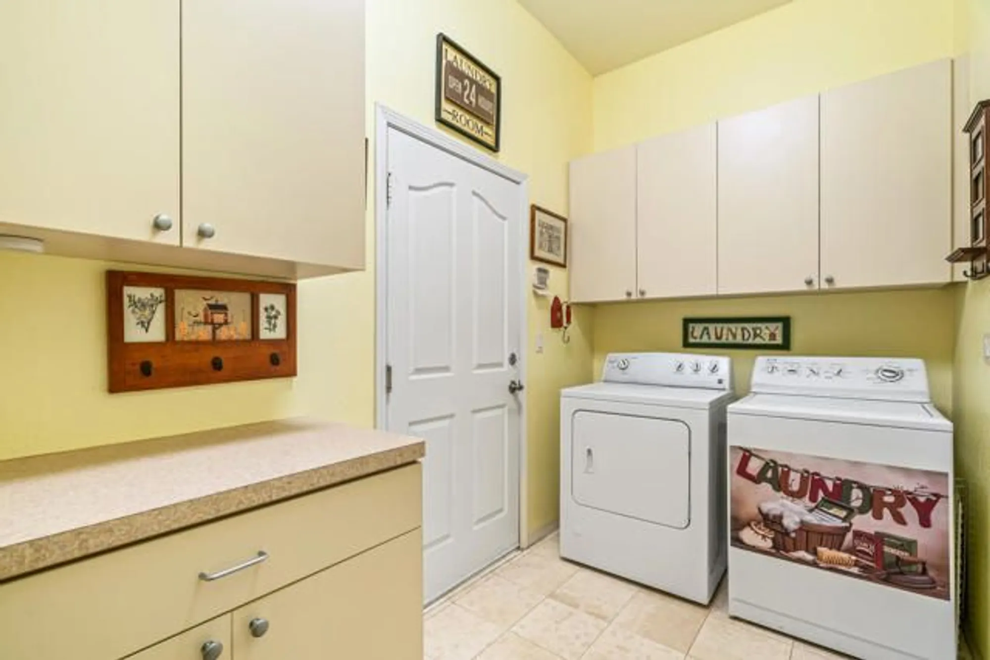 Property Slideshow image 36 of 66 | 44329 royal lytham dr, Indio, CA, 92201