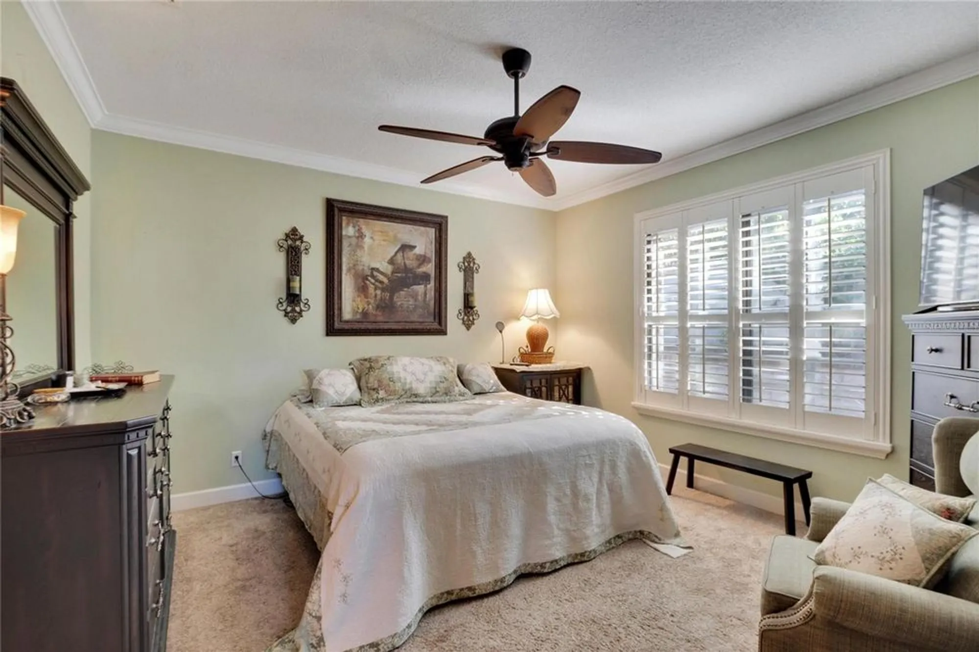 Property Slideshow image 25 of 67 | 204 mystic falls dr, Apollo Beach, FL, 33572
