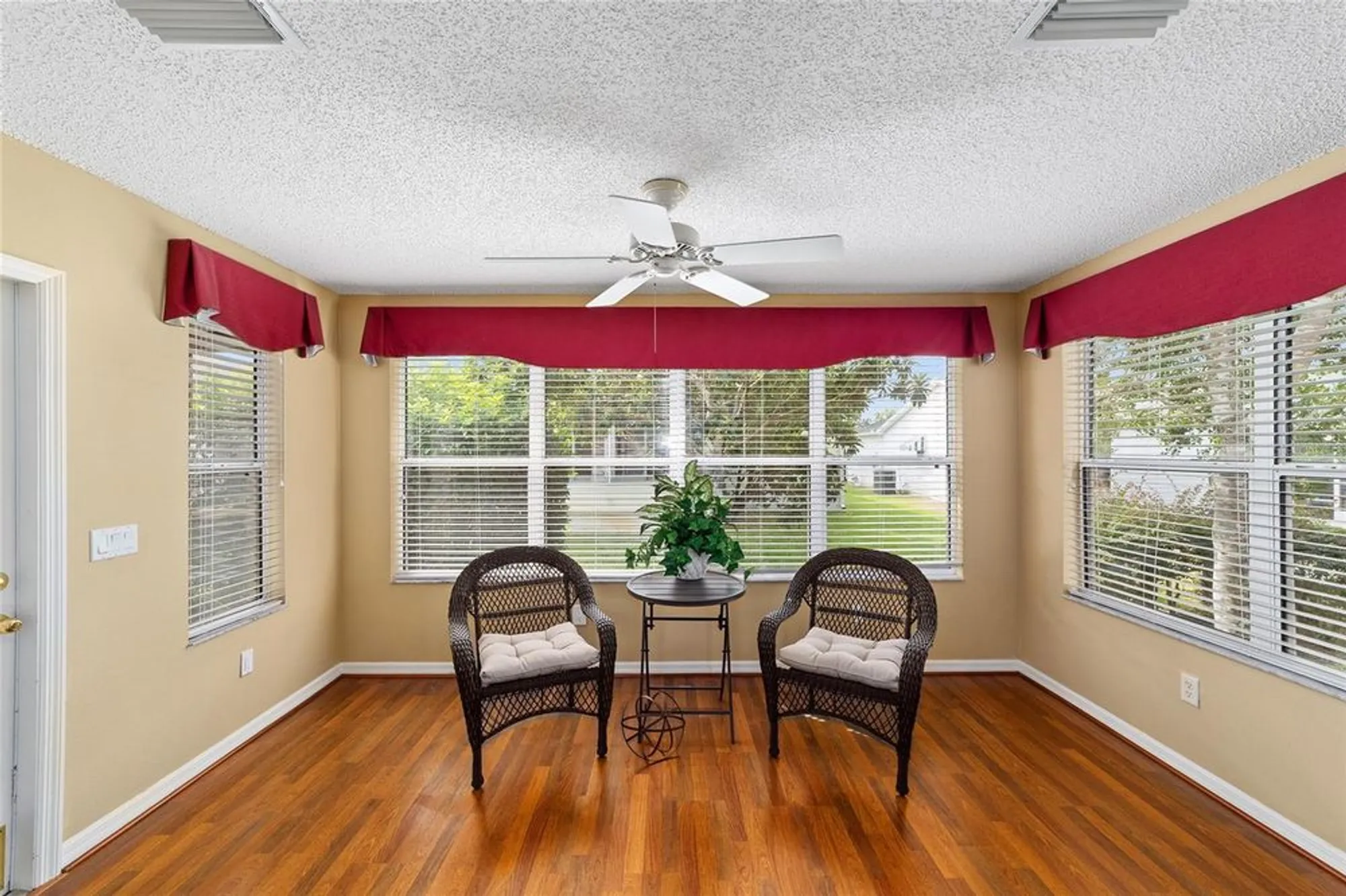 Property Slideshow image 28 of 34 | 290 jefferson ln, The Villages, FL, 32162