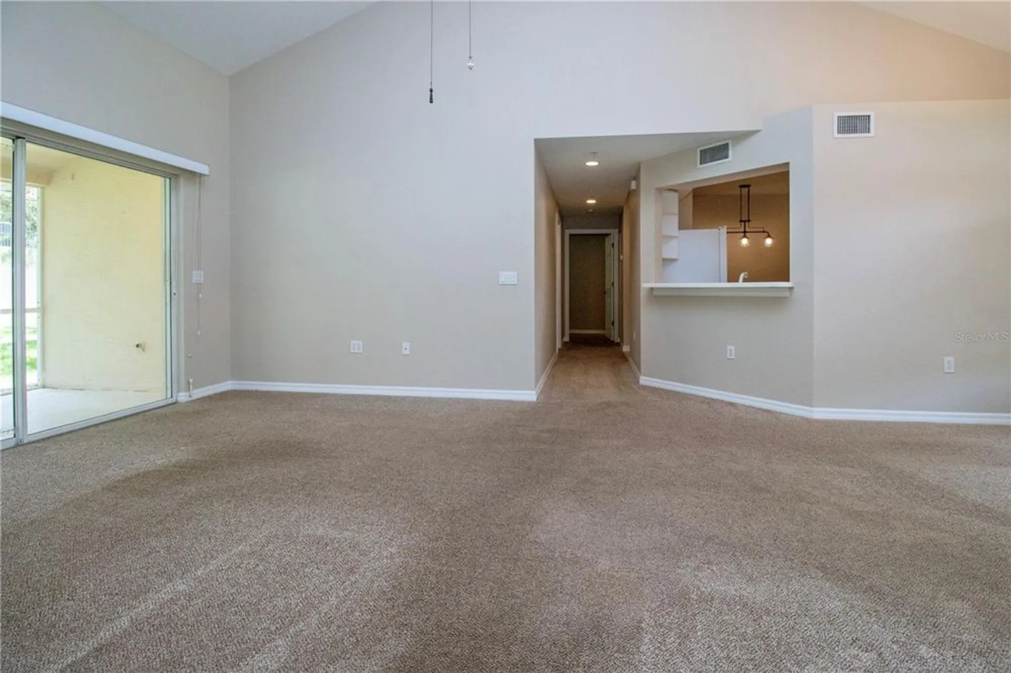 Property Slideshow image 9 of 37 | 7139 cedar hollow cir # 101, Bradenton, FL, 34203