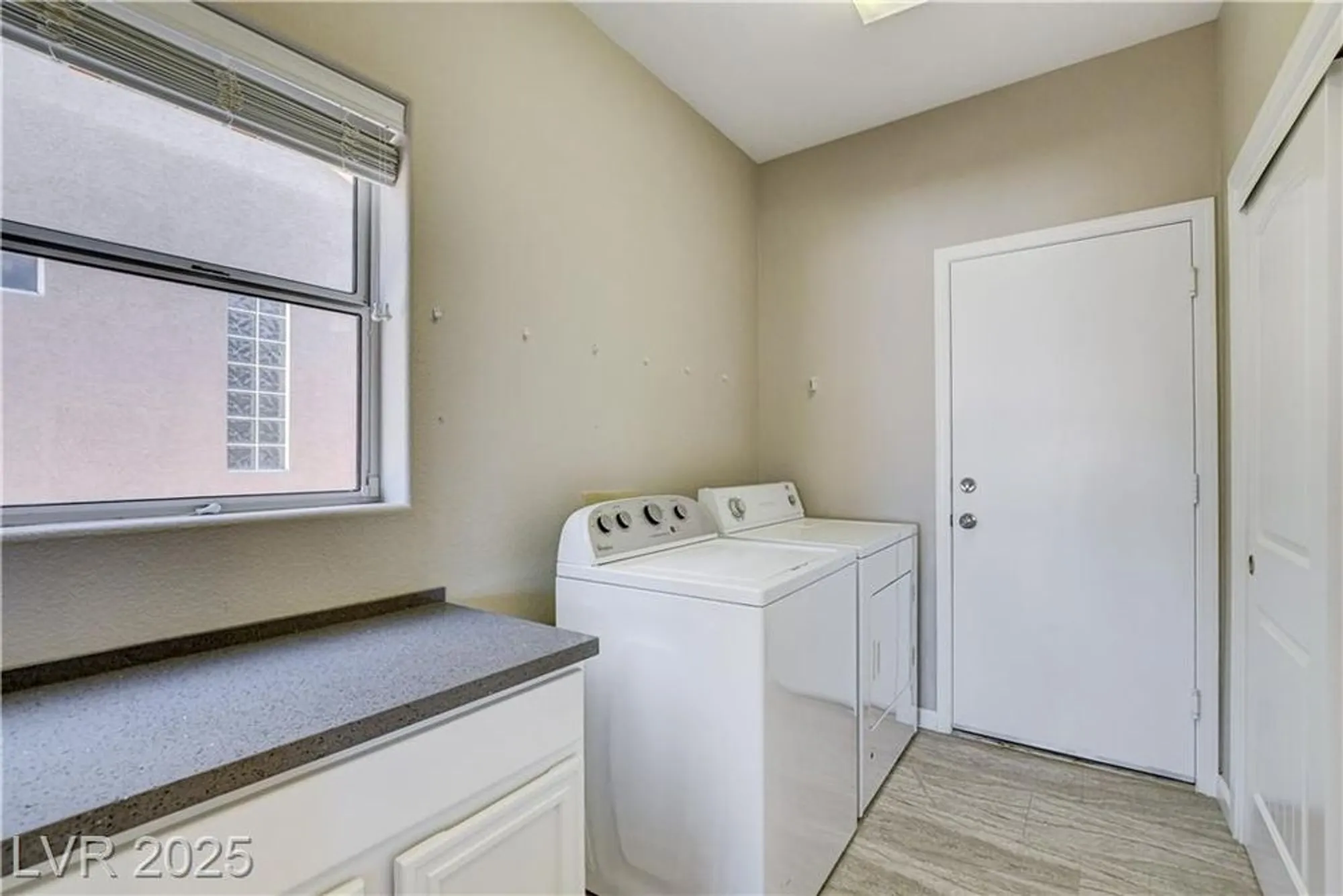 Property Slideshow image 37 of 86 | 2604 rangely ave, Henderson, NV, 89052