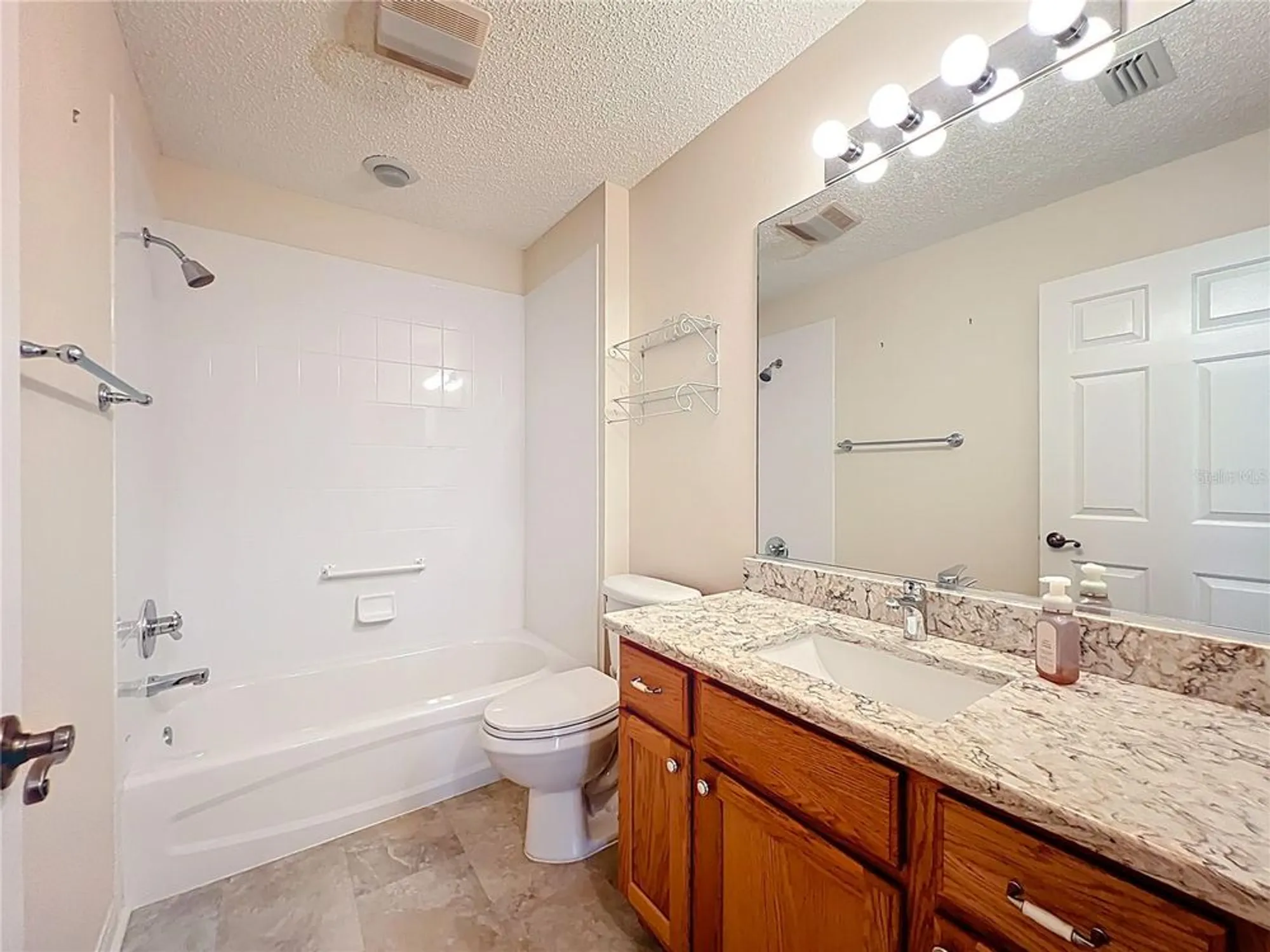 Property Slideshow image 33 of 64 | 16946 se 93rd cuthbert cir, The Villages, FL, 32162